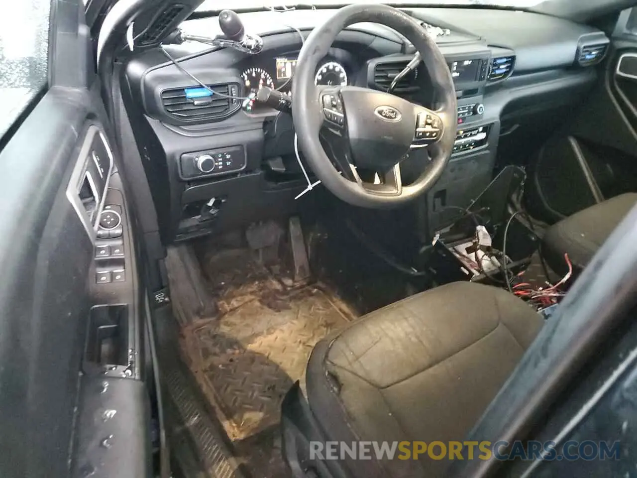 8 Photograph of a damaged car 1FM5K8ABXMGA96842 FORD EXPLORER 2021