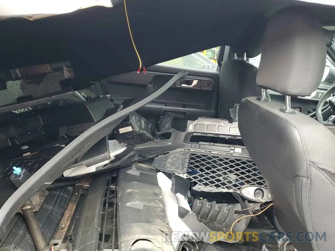 11 Photograph of a damaged car 1FM5K8AW1MNA20800 FORD EXPLORER 2021