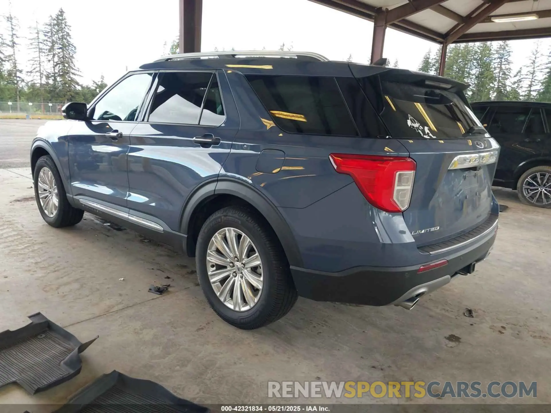 3 Photograph of a damaged car 1FM5K8FW0MNA06704 FORD EXPLORER 2021