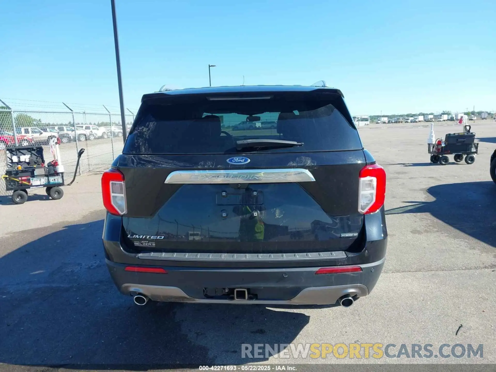 16 Photograph of a damaged car 1FM5K8FW3MNA09533 FORD EXPLORER 2021