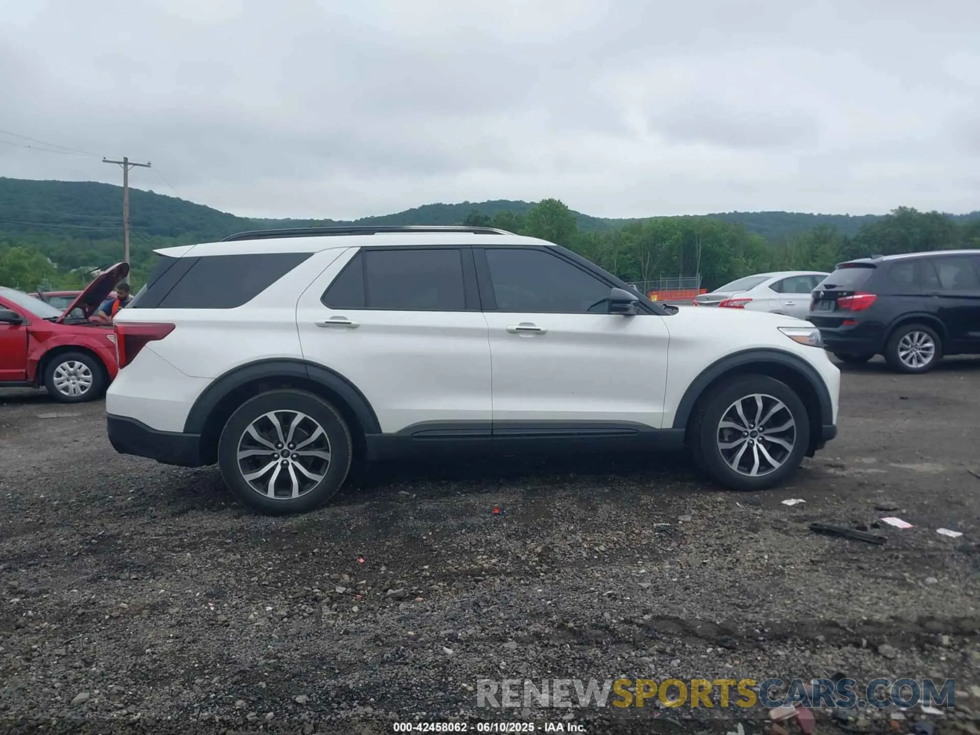 14 Photograph of a damaged car 1FM5K8GC0MGB09937 FORD EXPLORER 2021