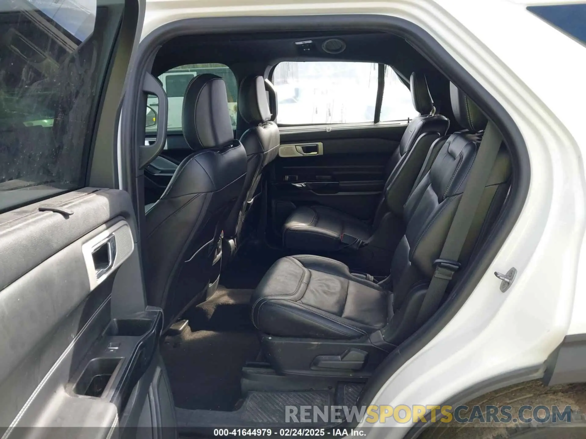 8 Photograph of a damaged car 1FM5K8GC1MGA13671 FORD EXPLORER 2021