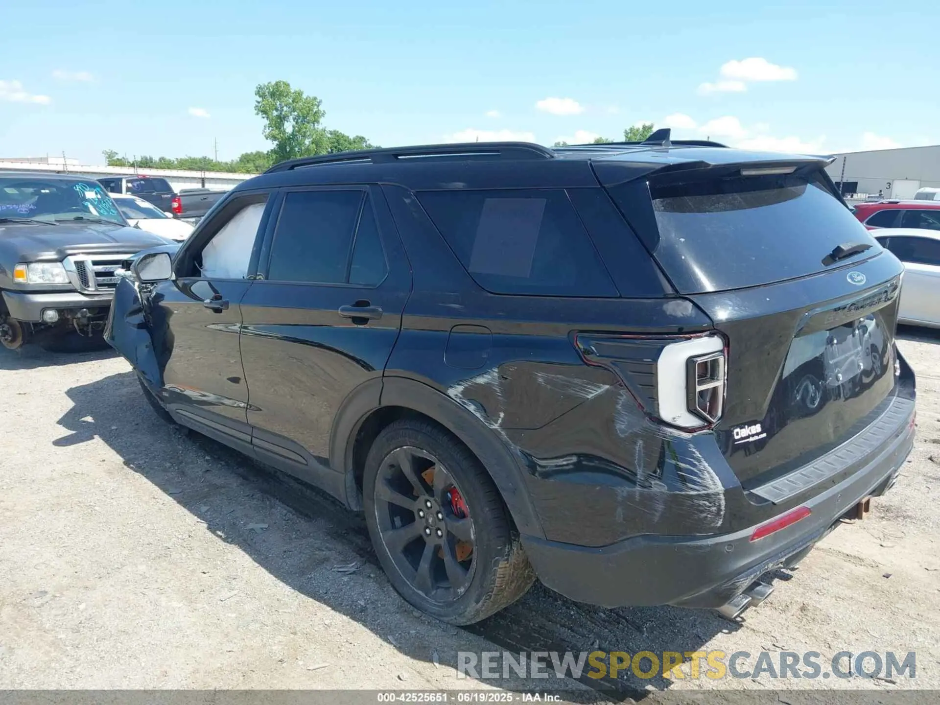 3 Photograph of a damaged car 1FM5K8GC3MGA04969 FORD EXPLORER 2021