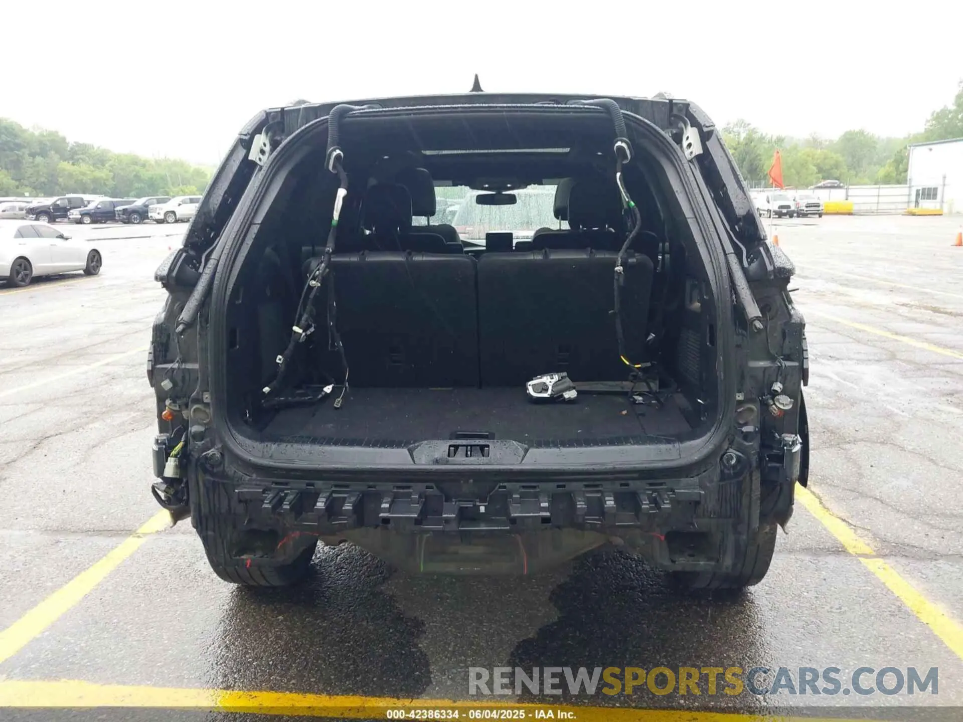 17 Photograph of a damaged car 1FM5K8GC3MGA60409 FORD EXPLORER 2021
