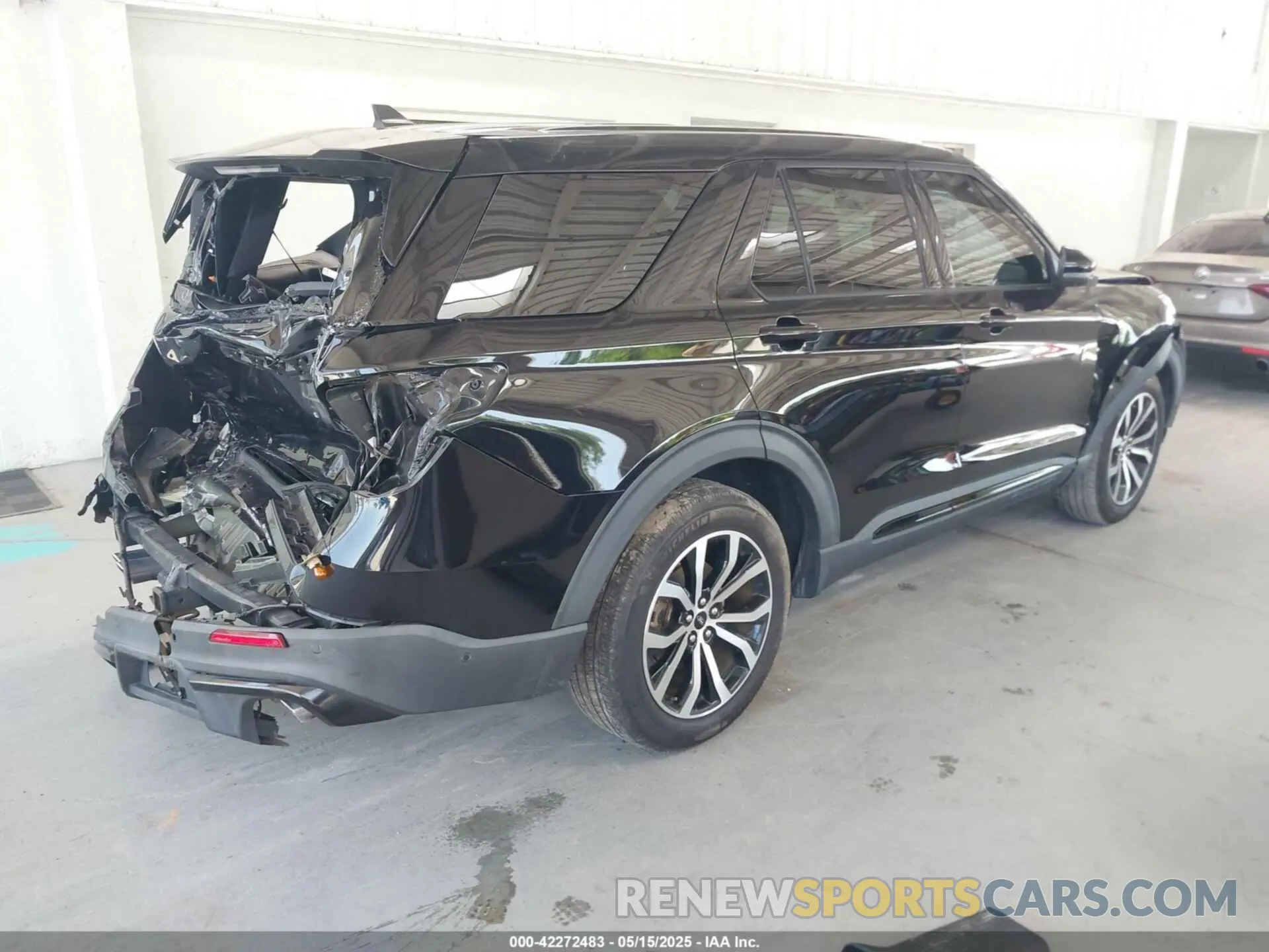 4 Photograph of a damaged car 1FM5K8GC5MGA45197 FORD EXPLORER 2021