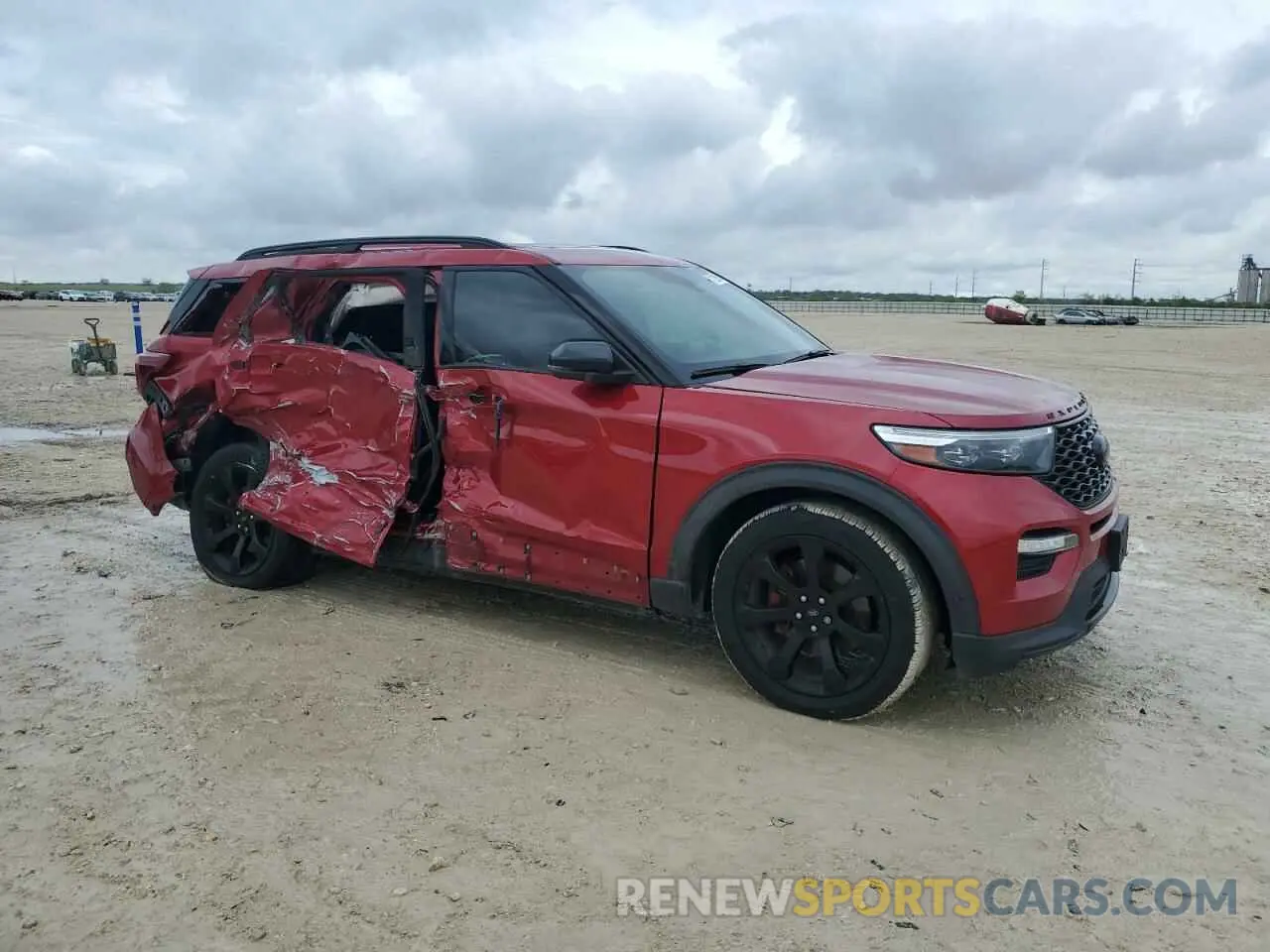 4 Photograph of a damaged car 1FM5K8GC5MGA94870 FORD EXPLORER 2021