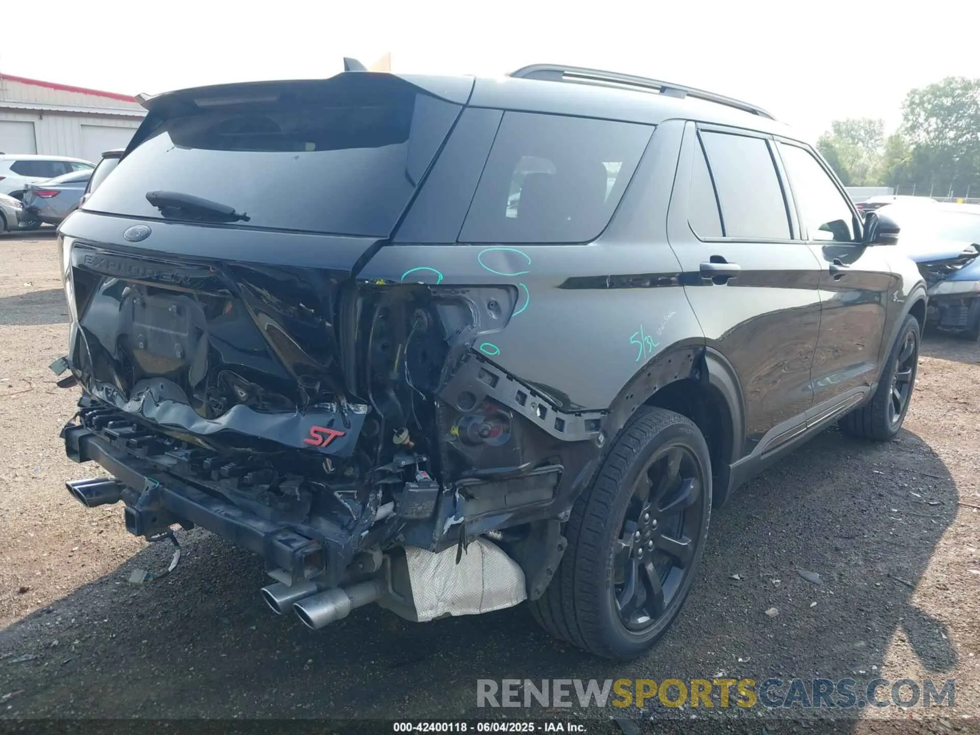 4 Photograph of a damaged car 1FM5K8GC6MGB08243 FORD EXPLORER 2021