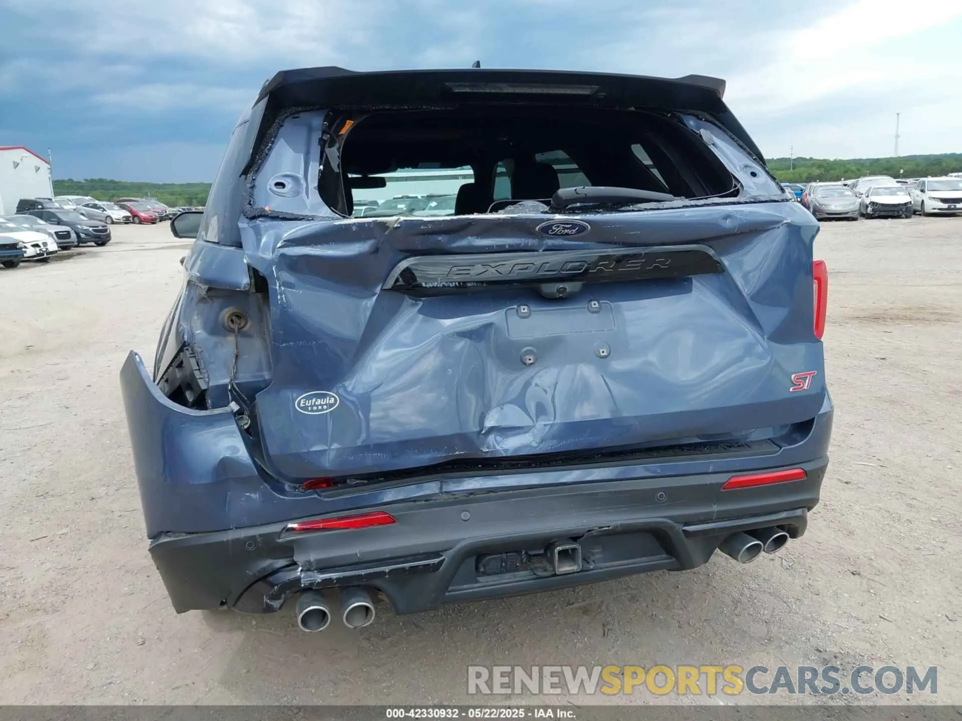 17 Photograph of a damaged car 1FM5K8GC8MGA82003 FORD EXPLORER 2021