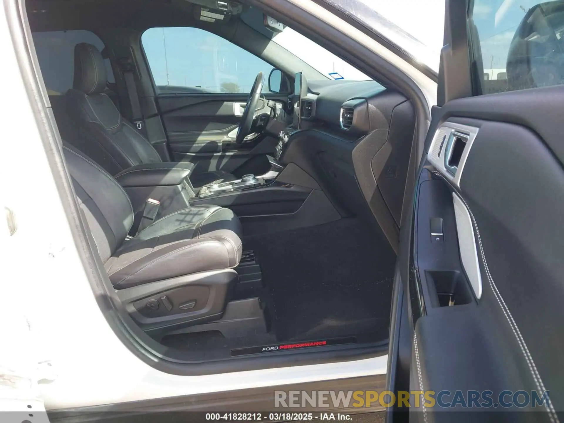 5 Photograph of a damaged car 1FM5K8GCXMGA81385 FORD EXPLORER 2021