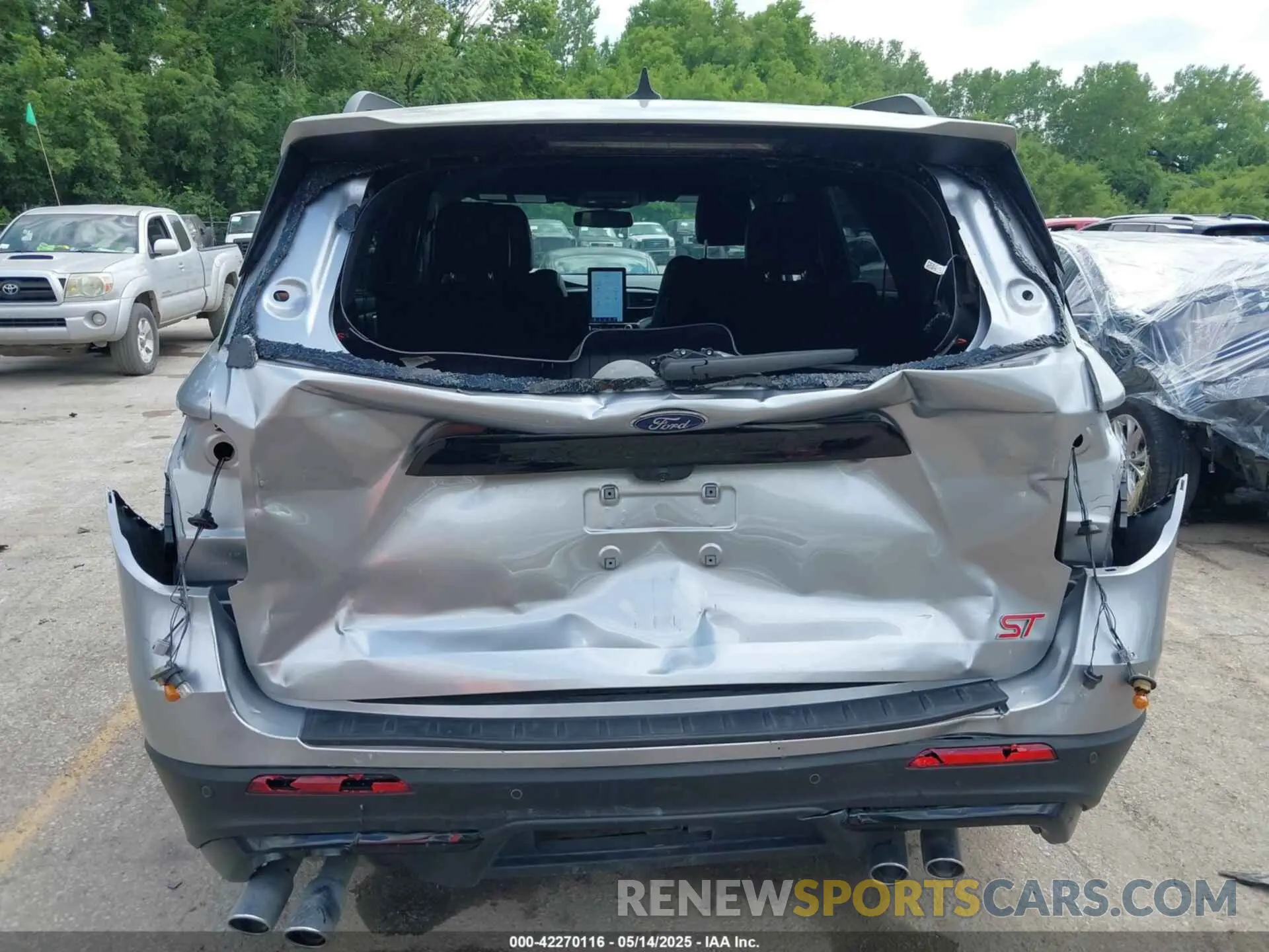 17 Photograph of a damaged car 1FM5K8GCXMGA95156 FORD EXPLORER 2021