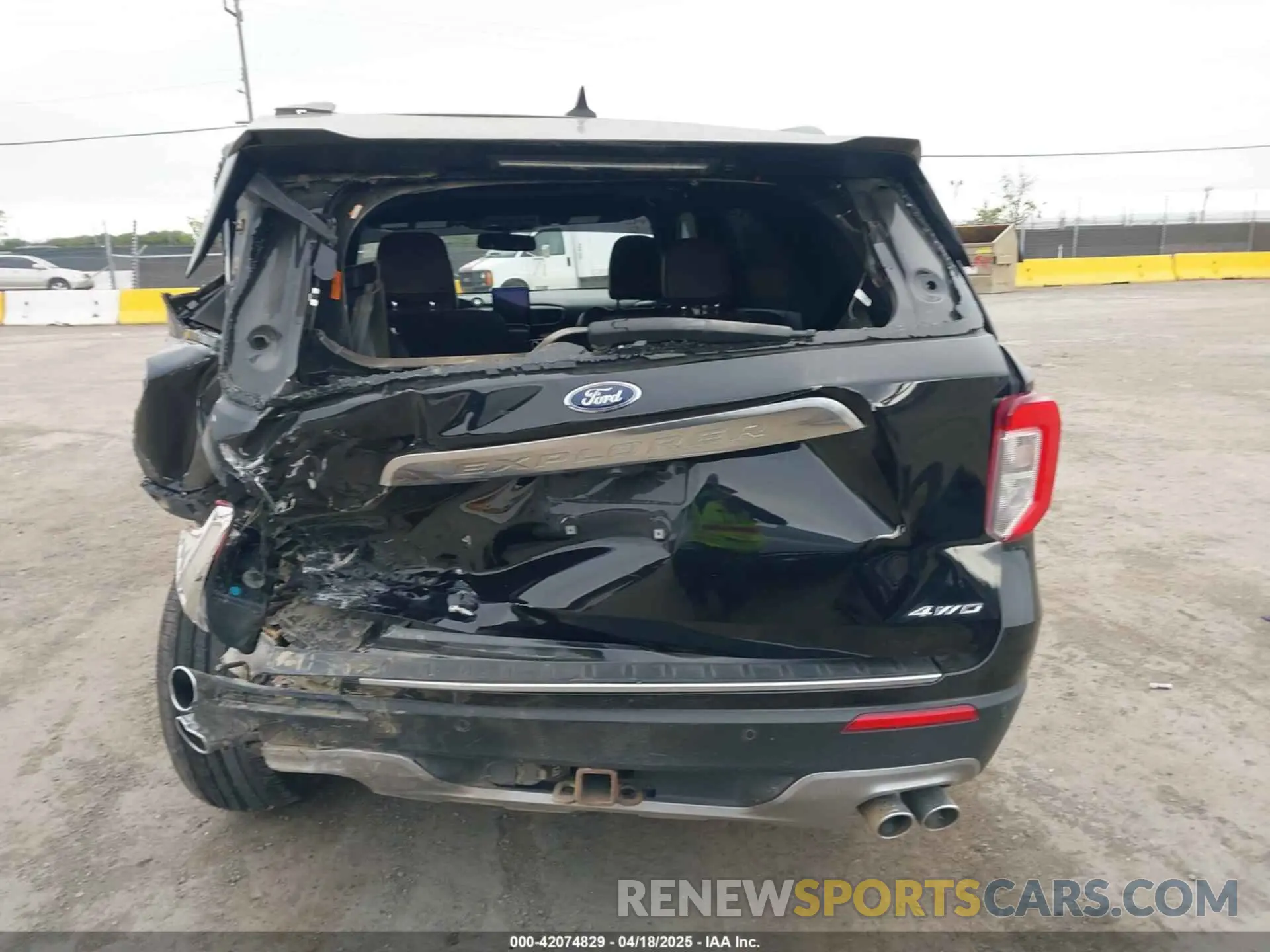 17 Photograph of a damaged car 1FM5K8HC5MGA97587 FORD EXPLORER 2021