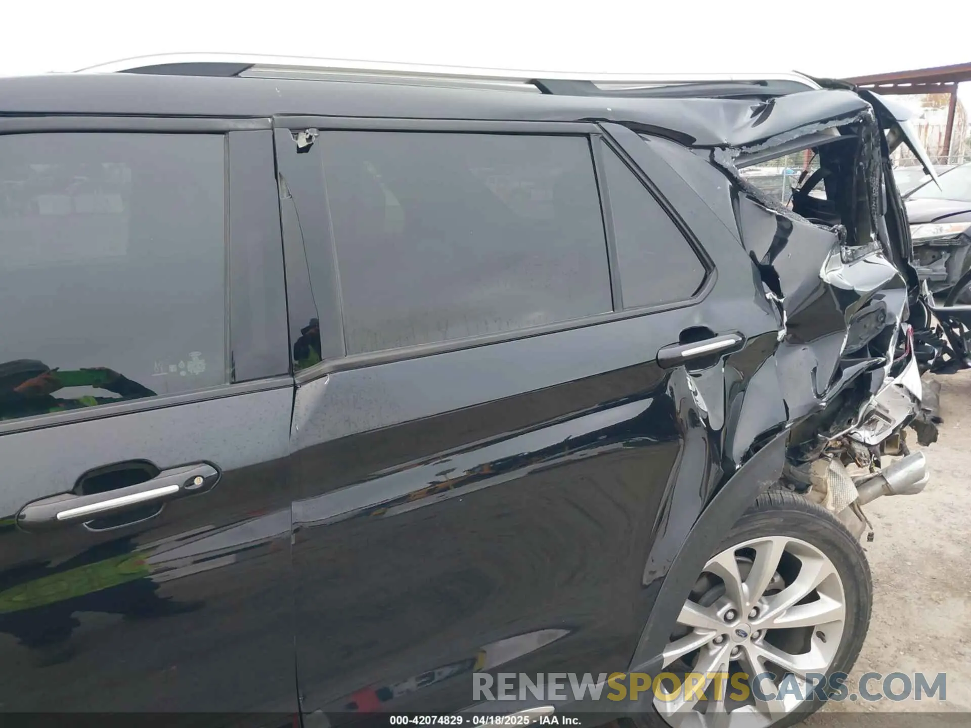 19 Photograph of a damaged car 1FM5K8HC5MGA97587 FORD EXPLORER 2021