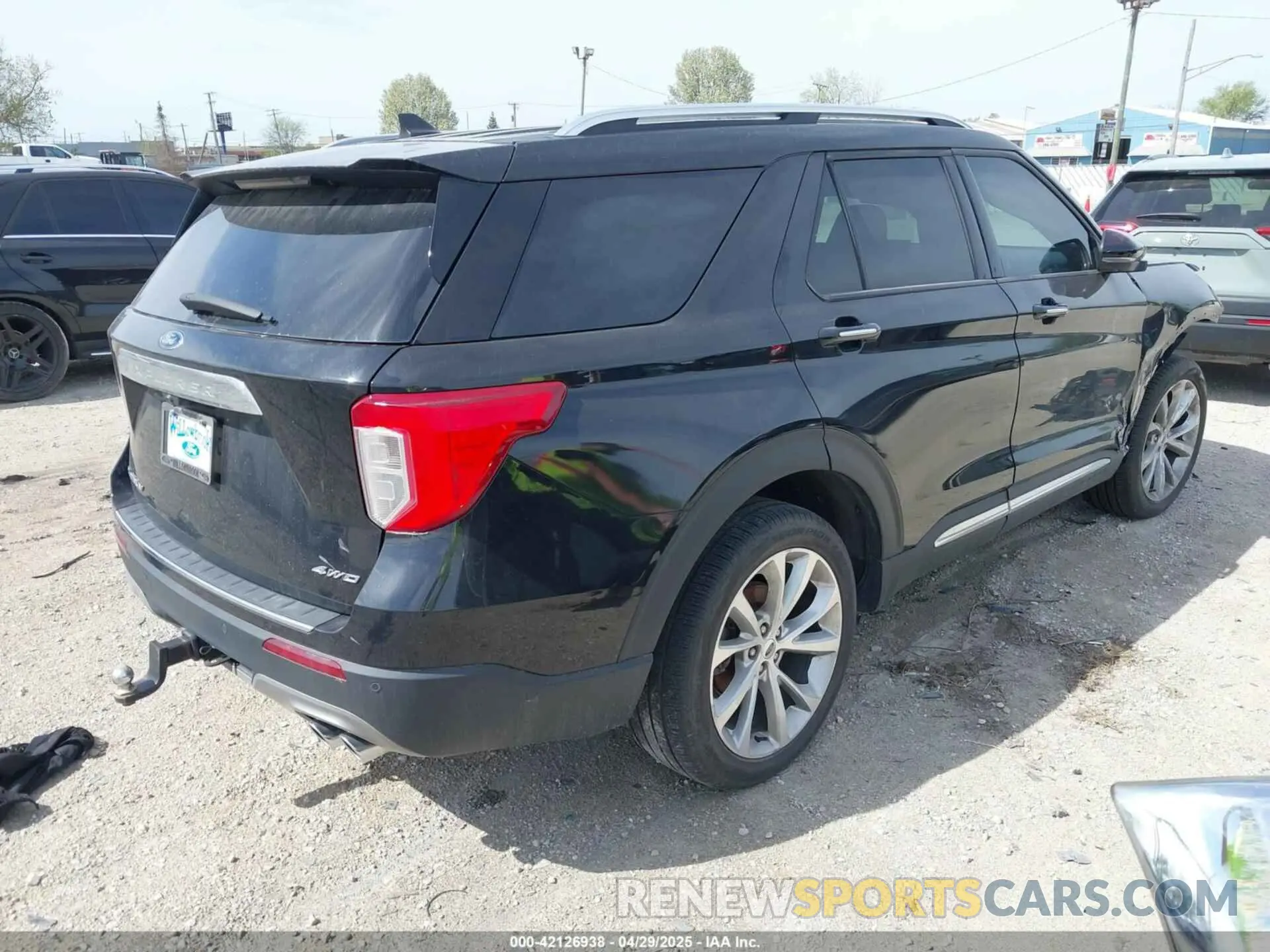 4 Photograph of a damaged car 1FM5K8HC7MGC28101 FORD EXPLORER 2021