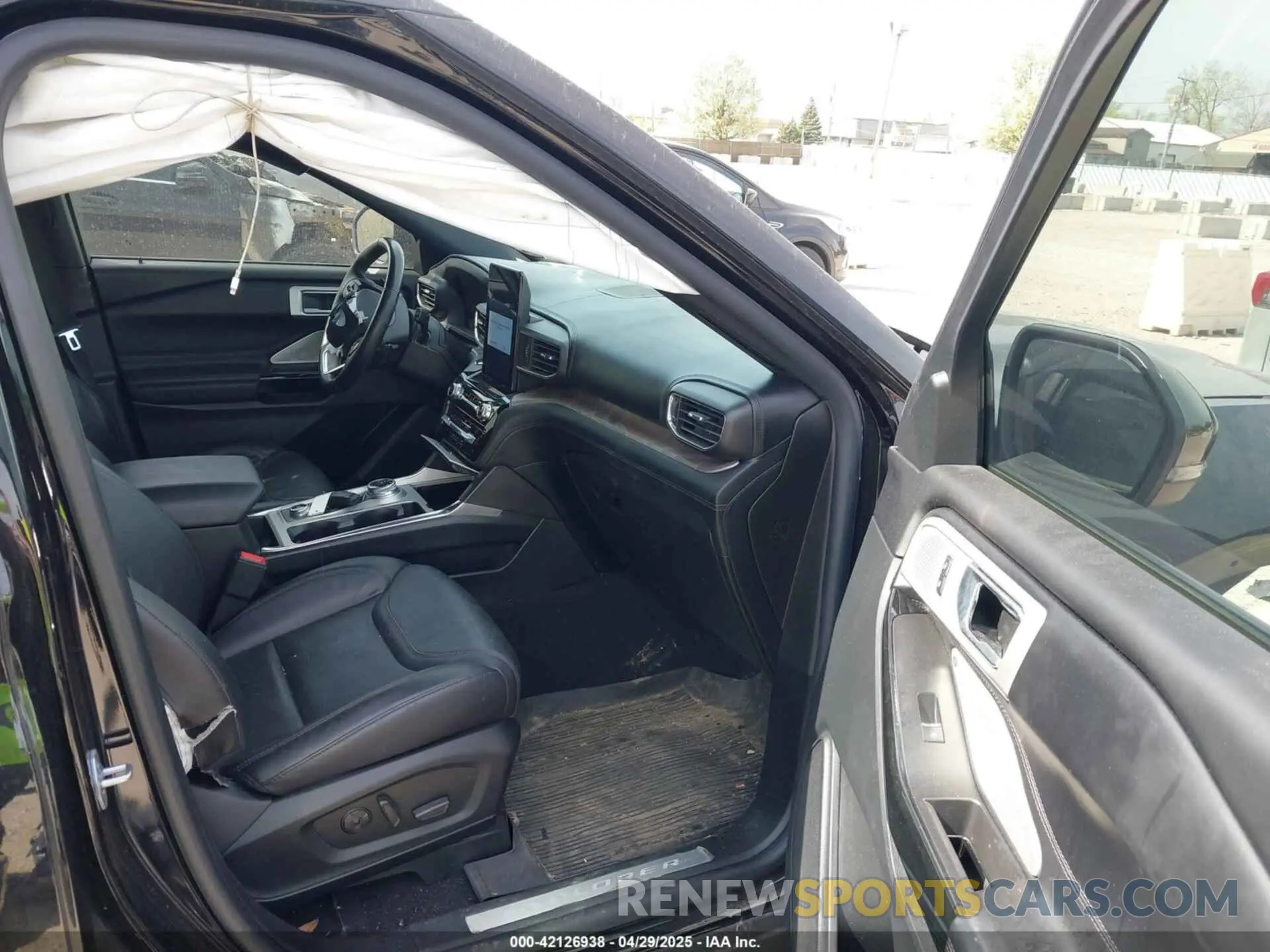 5 Photograph of a damaged car 1FM5K8HC7MGC28101 FORD EXPLORER 2021