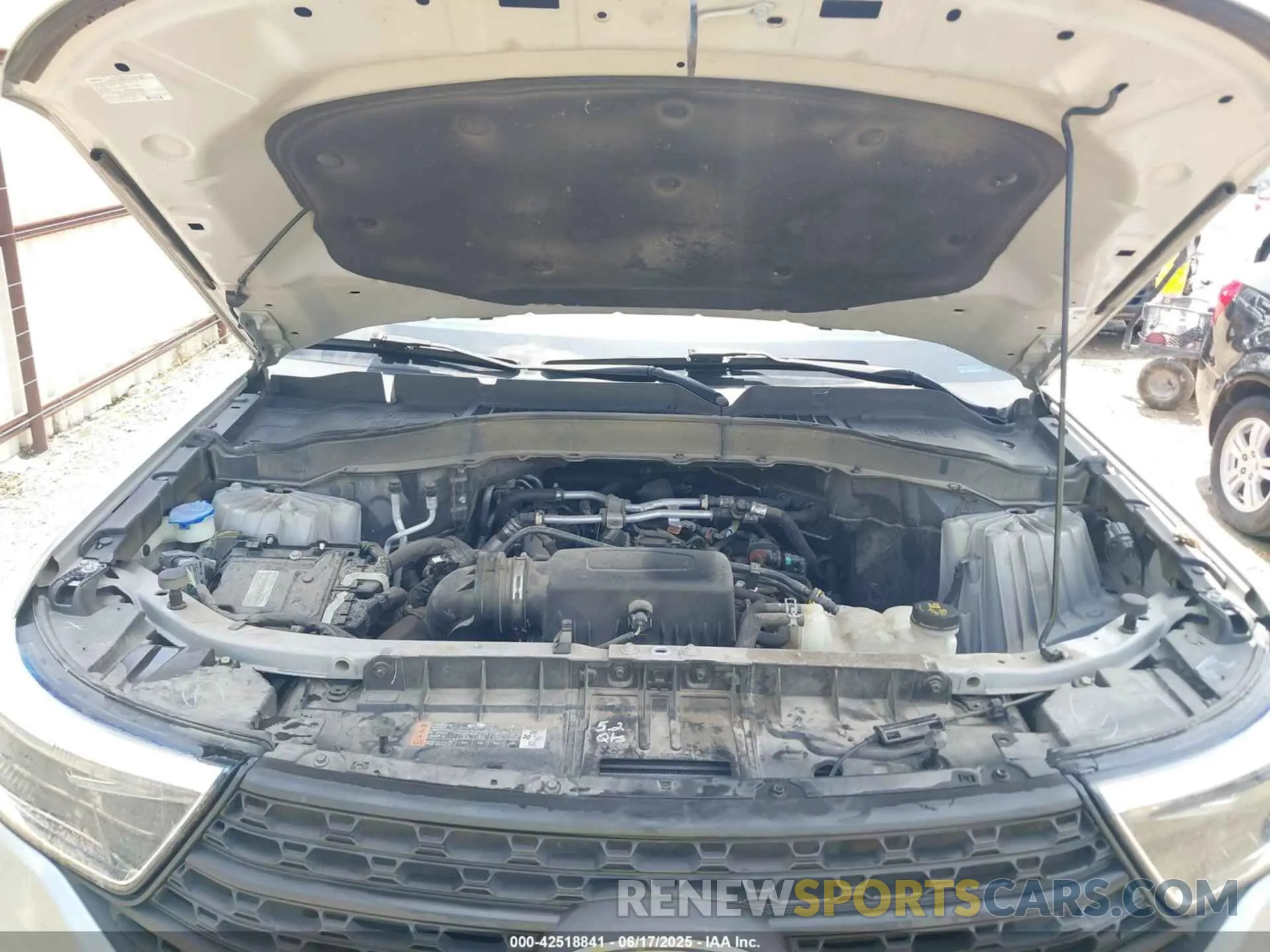 10 Photograph of a damaged car 1FMSK7BH1MGB20011 FORD EXPLORER 2021