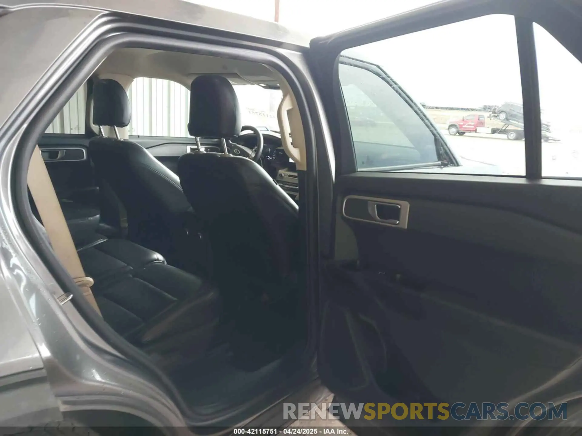 8 Photograph of a damaged car 1FMSK7BH9MGA14857 FORD EXPLORER 2021