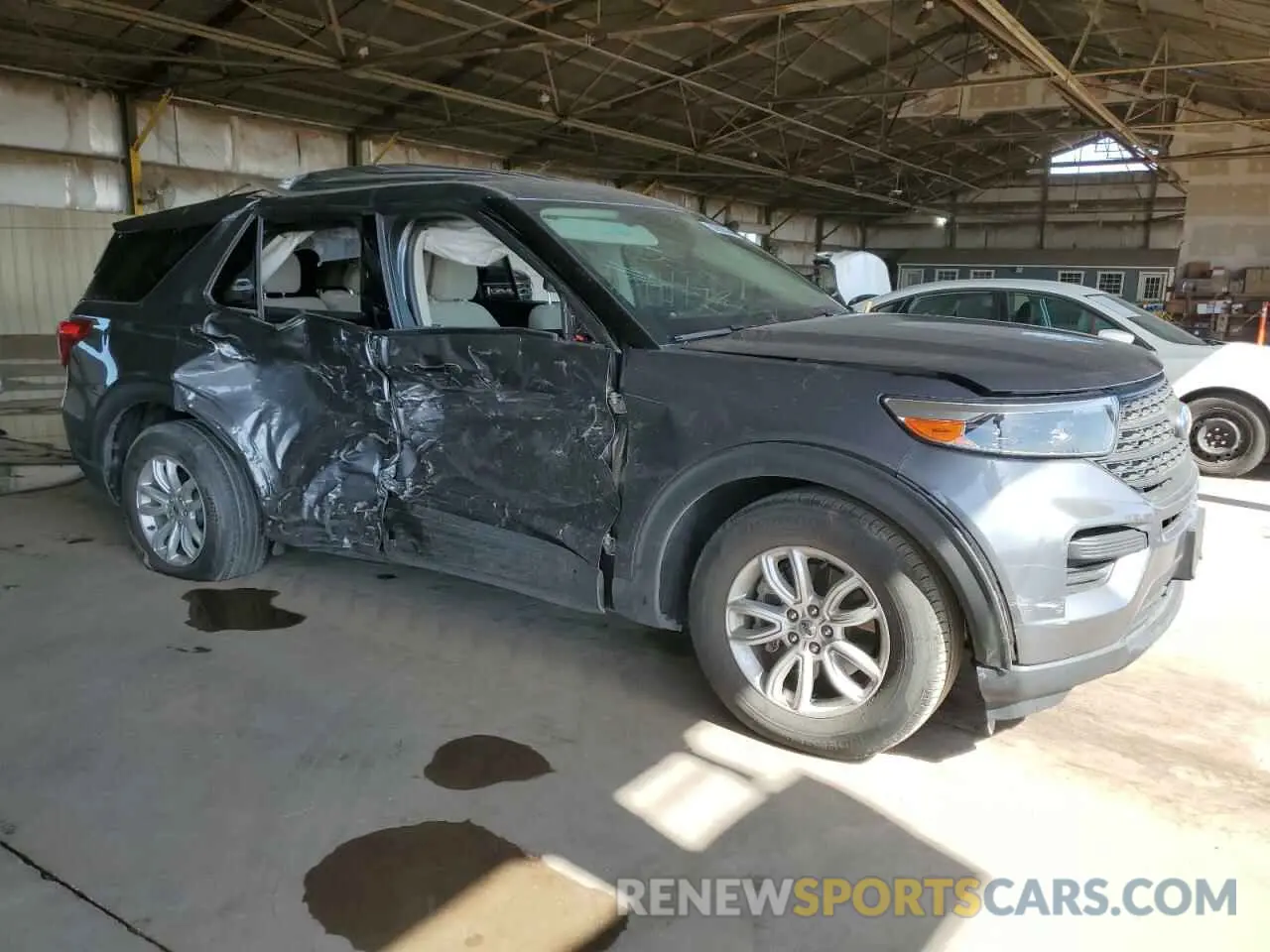 4 Photograph of a damaged car 1FMSK7BH9MGB45058 FORD EXPLORER 2021