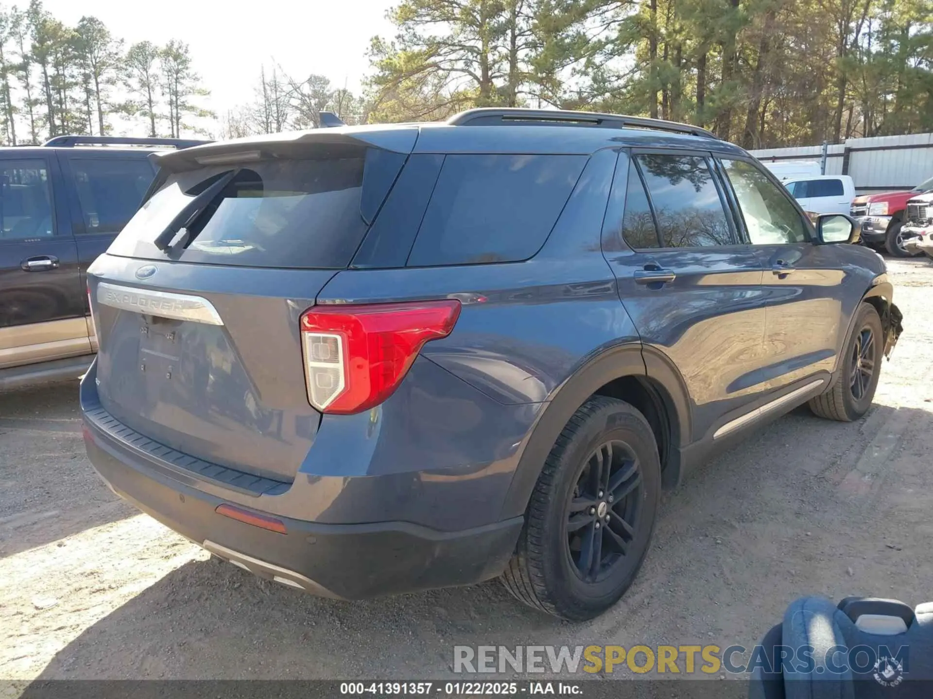 4 Photograph of a damaged car 1FMSK7DH1MGC18663 FORD EXPLORER 2021