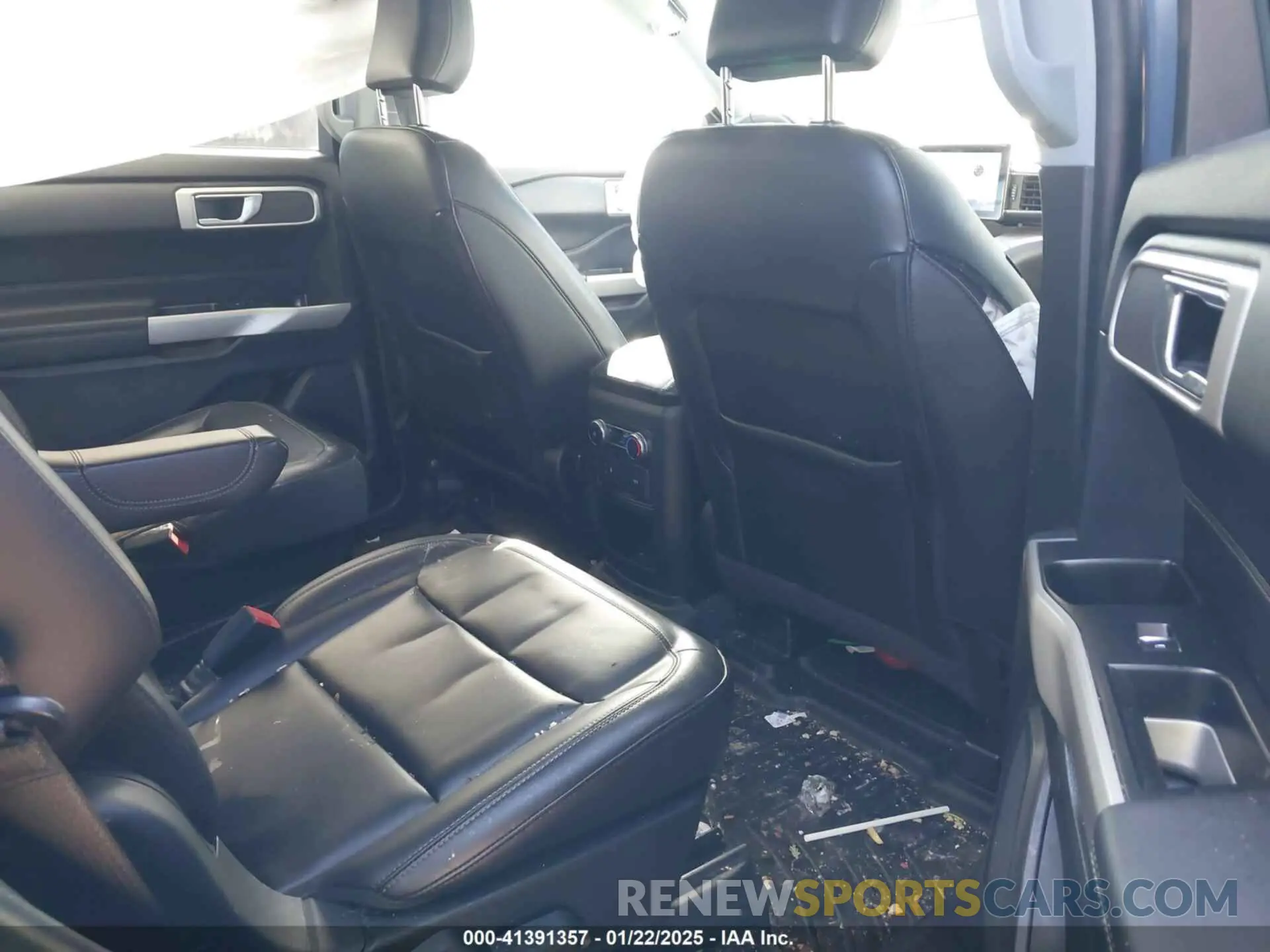 8 Photograph of a damaged car 1FMSK7DH1MGC18663 FORD EXPLORER 2021