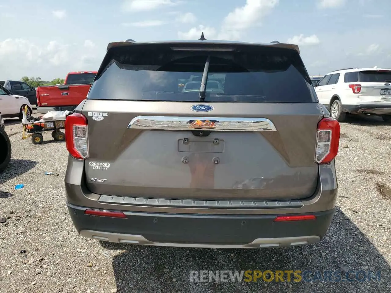 6 Photograph of a damaged car 1FMSK7DH2MGA04636 FORD EXPLORER 2021