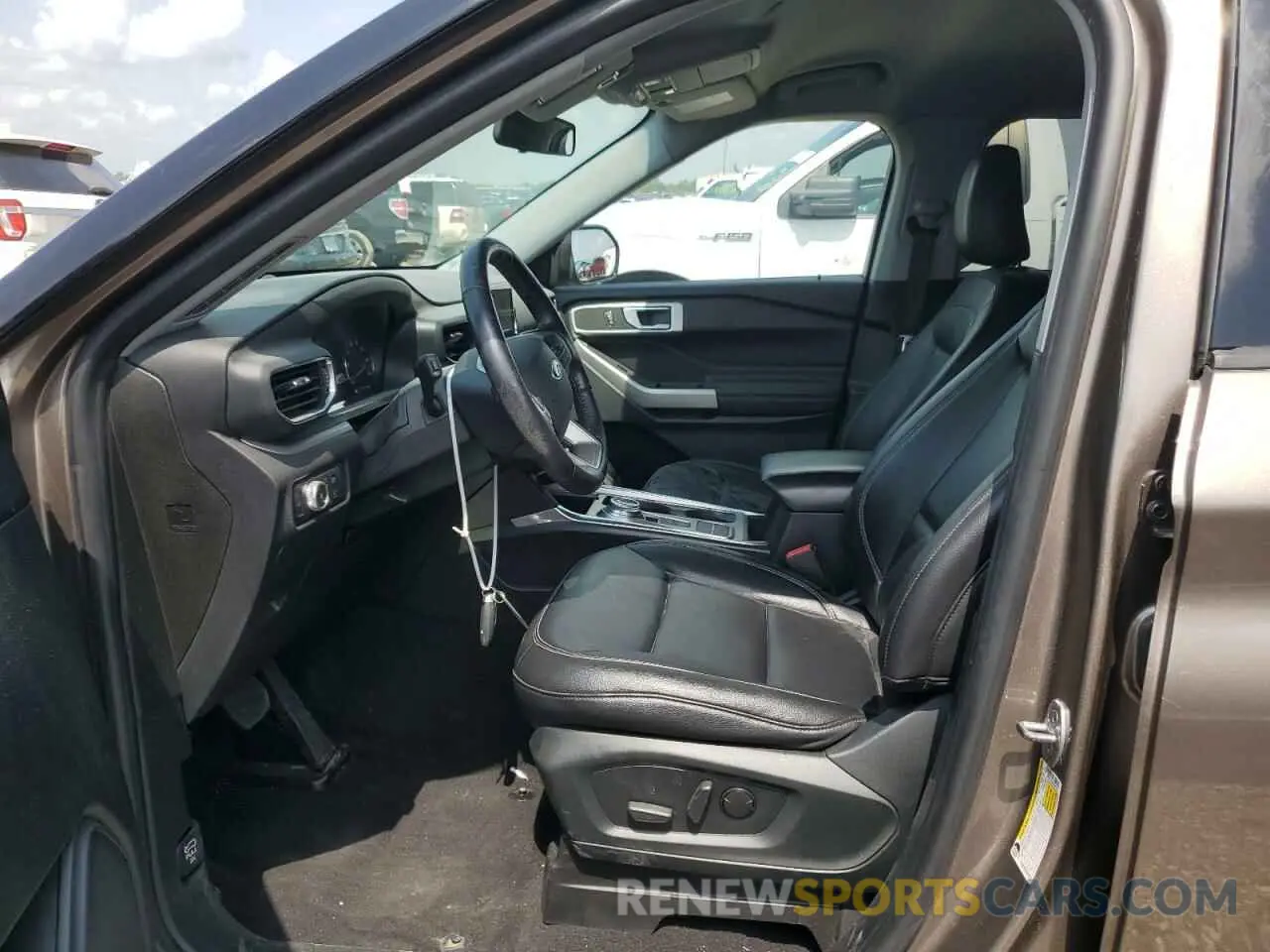 7 Photograph of a damaged car 1FMSK7DH2MGA04636 FORD EXPLORER 2021