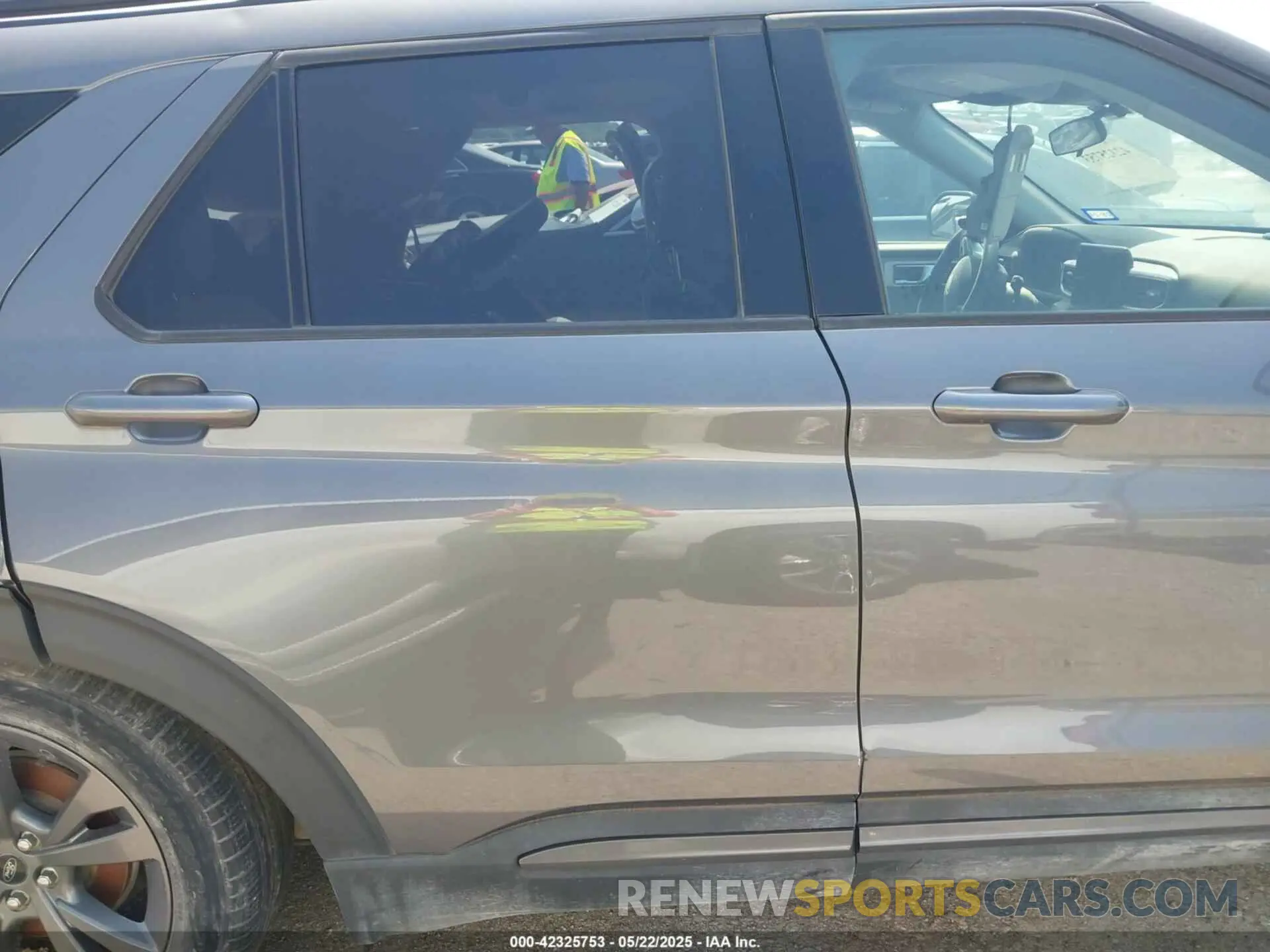 14 Photograph of a damaged car 1FMSK7DH2MGB16028 FORD EXPLORER 2021