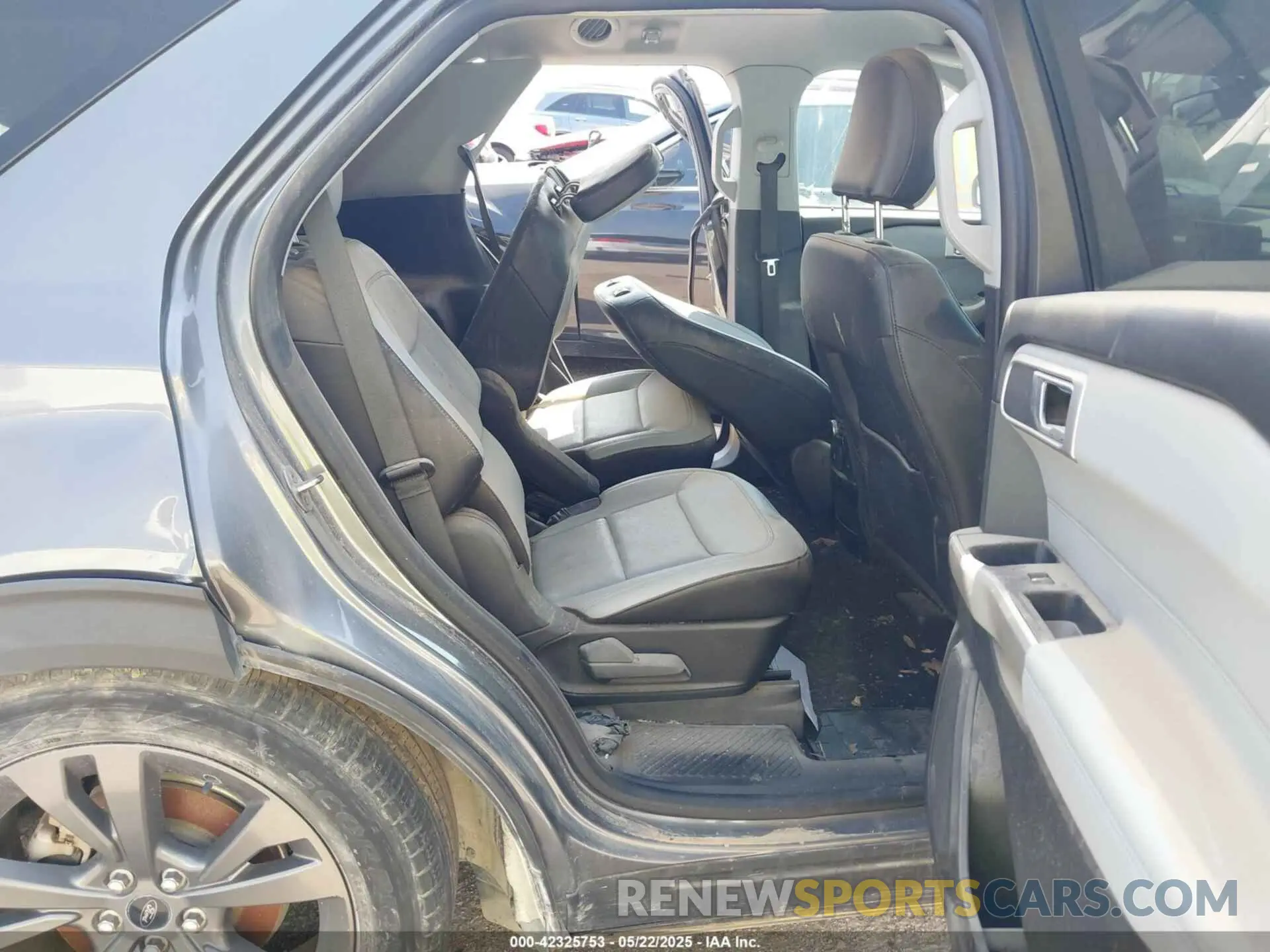 8 Photograph of a damaged car 1FMSK7DH2MGB16028 FORD EXPLORER 2021