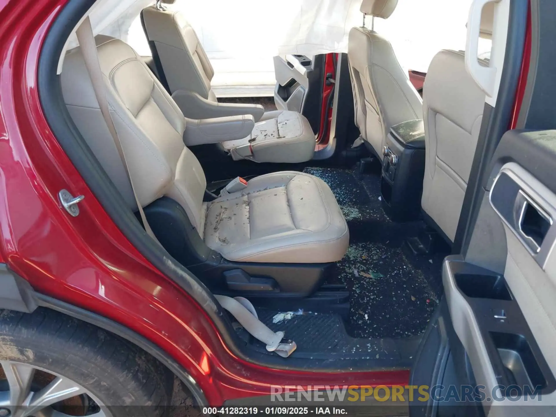 8 Photograph of a damaged car 1FMSK7DH2MGC14797 FORD EXPLORER 2021