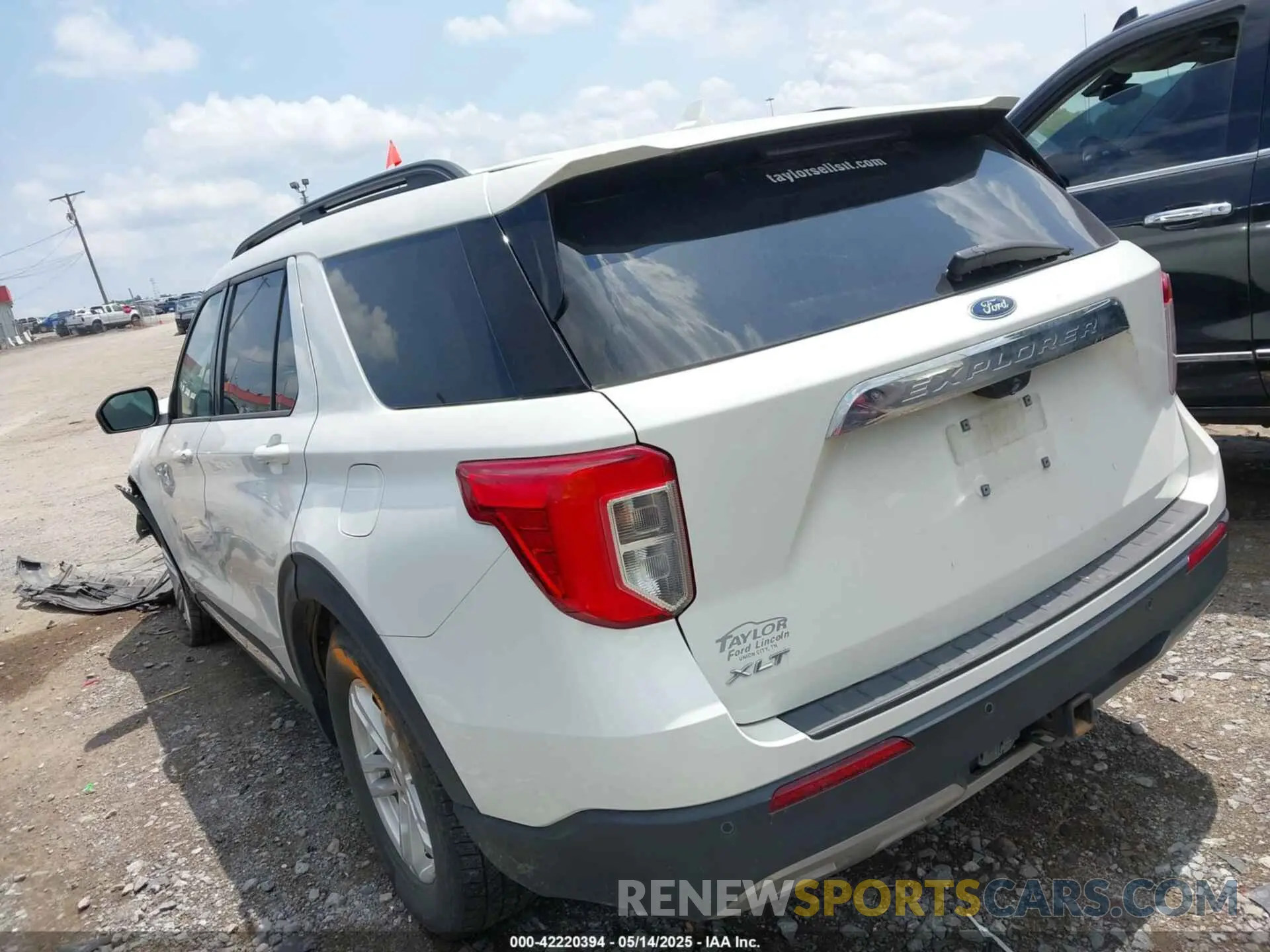 3 Photograph of a damaged car 1FMSK7DH3MGA00031 FORD EXPLORER 2021