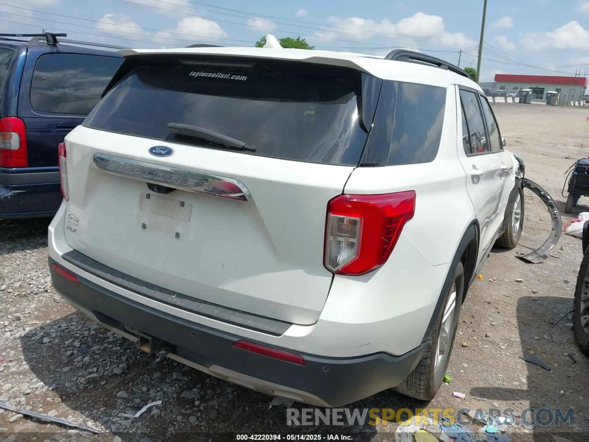 4 Photograph of a damaged car 1FMSK7DH3MGA00031 FORD EXPLORER 2021
