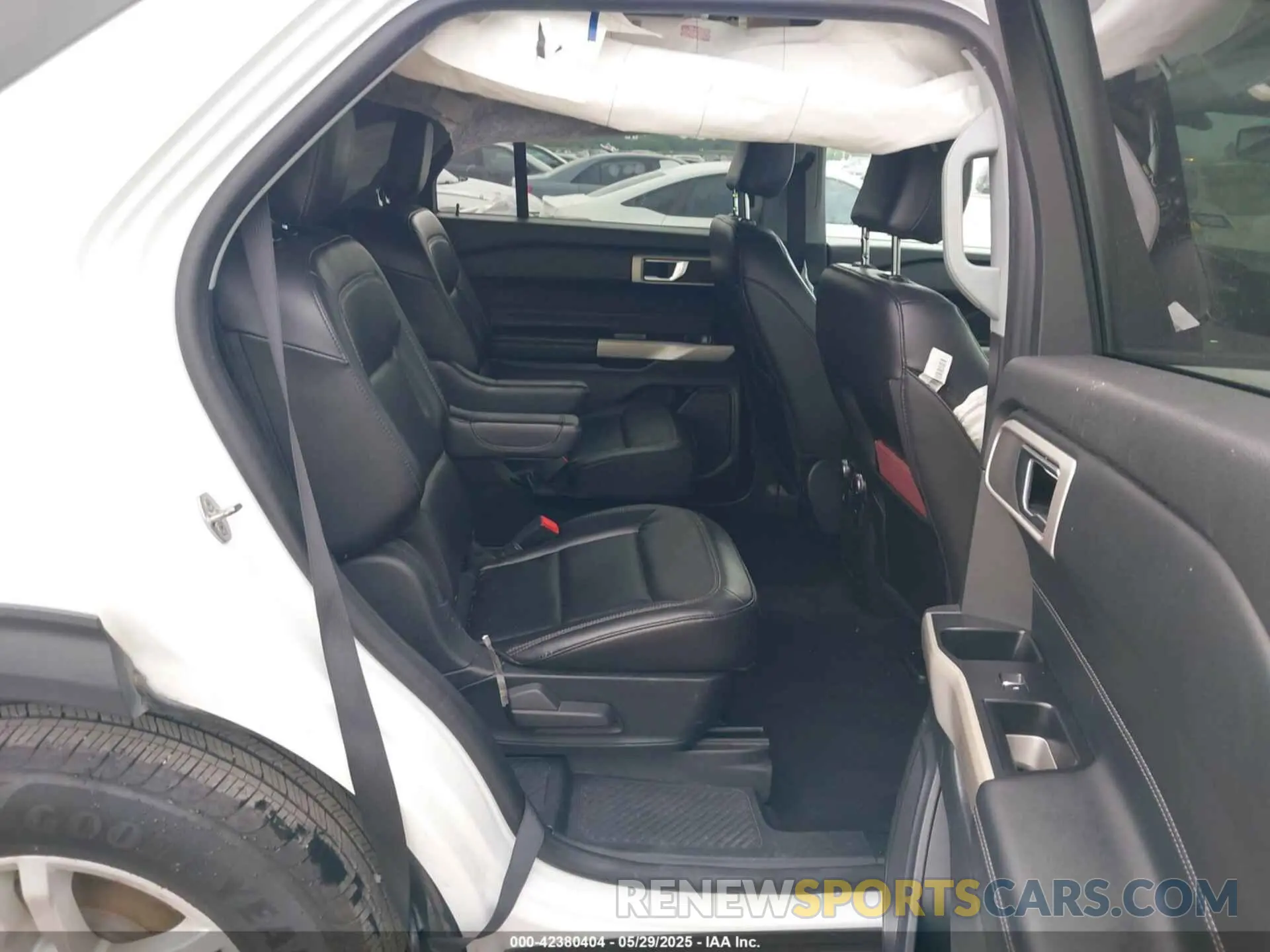 8 Photograph of a damaged car 1FMSK7DH3MGA30016 FORD EXPLORER 2021