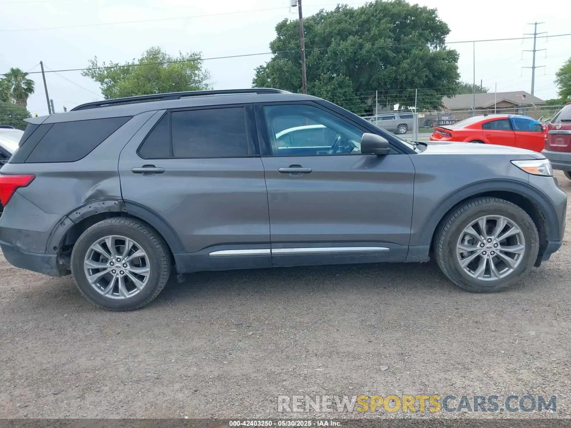 13 Photograph of a damaged car 1FMSK7DH4MGB00106 FORD EXPLORER 2021