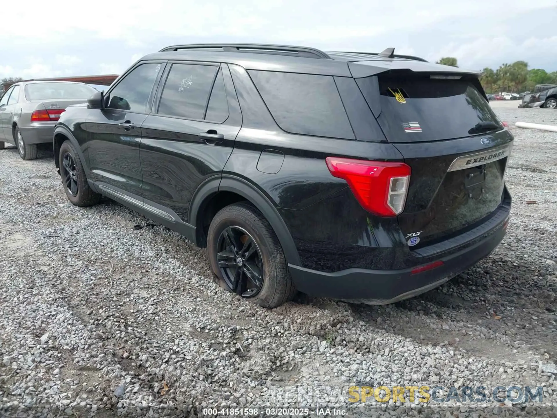 3 Photograph of a damaged car 1FMSK7DH4MGC11593 FORD EXPLORER 2021