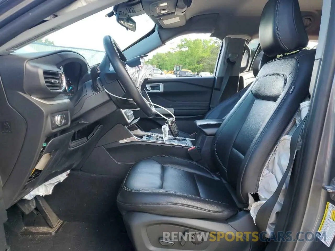 8 Photograph of a damaged car 1FMSK7DH5MGA12763 FORD EXPLORER 2021