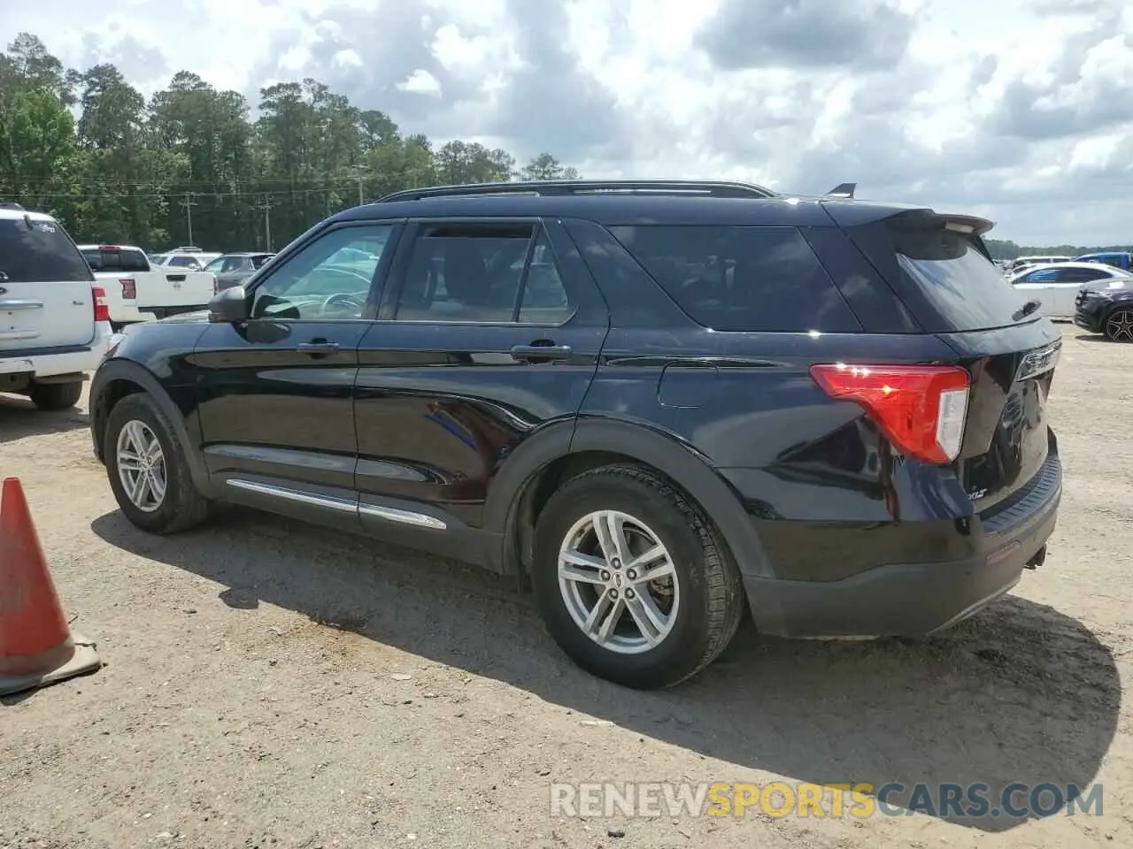 2 Photograph of a damaged car 1FMSK7DH5MGB67569 FORD EXPLORER 2021