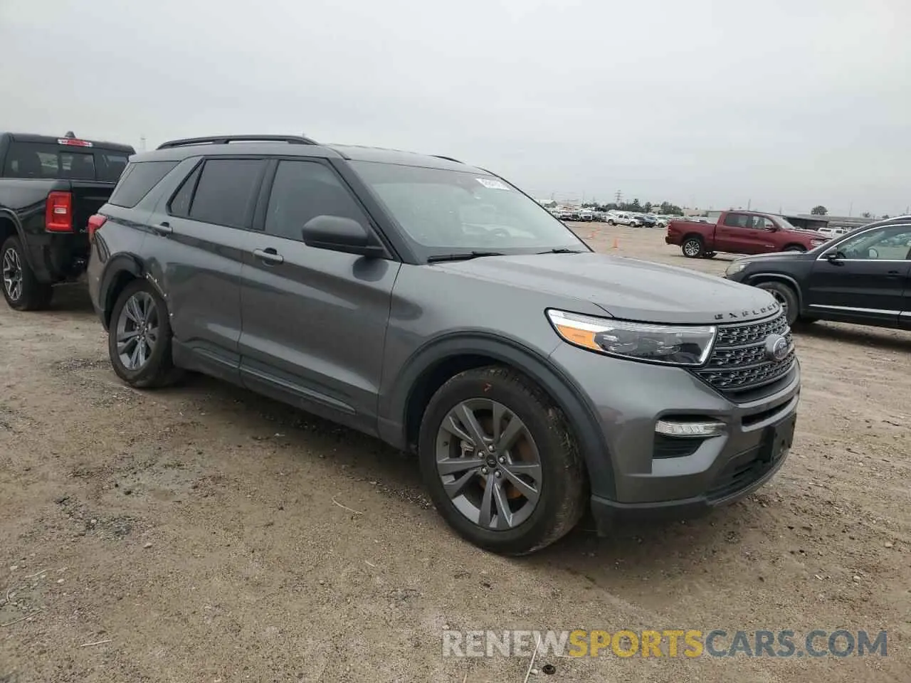 4 Photograph of a damaged car 1FMSK7DH5MGB70388 FORD EXPLORER 2021