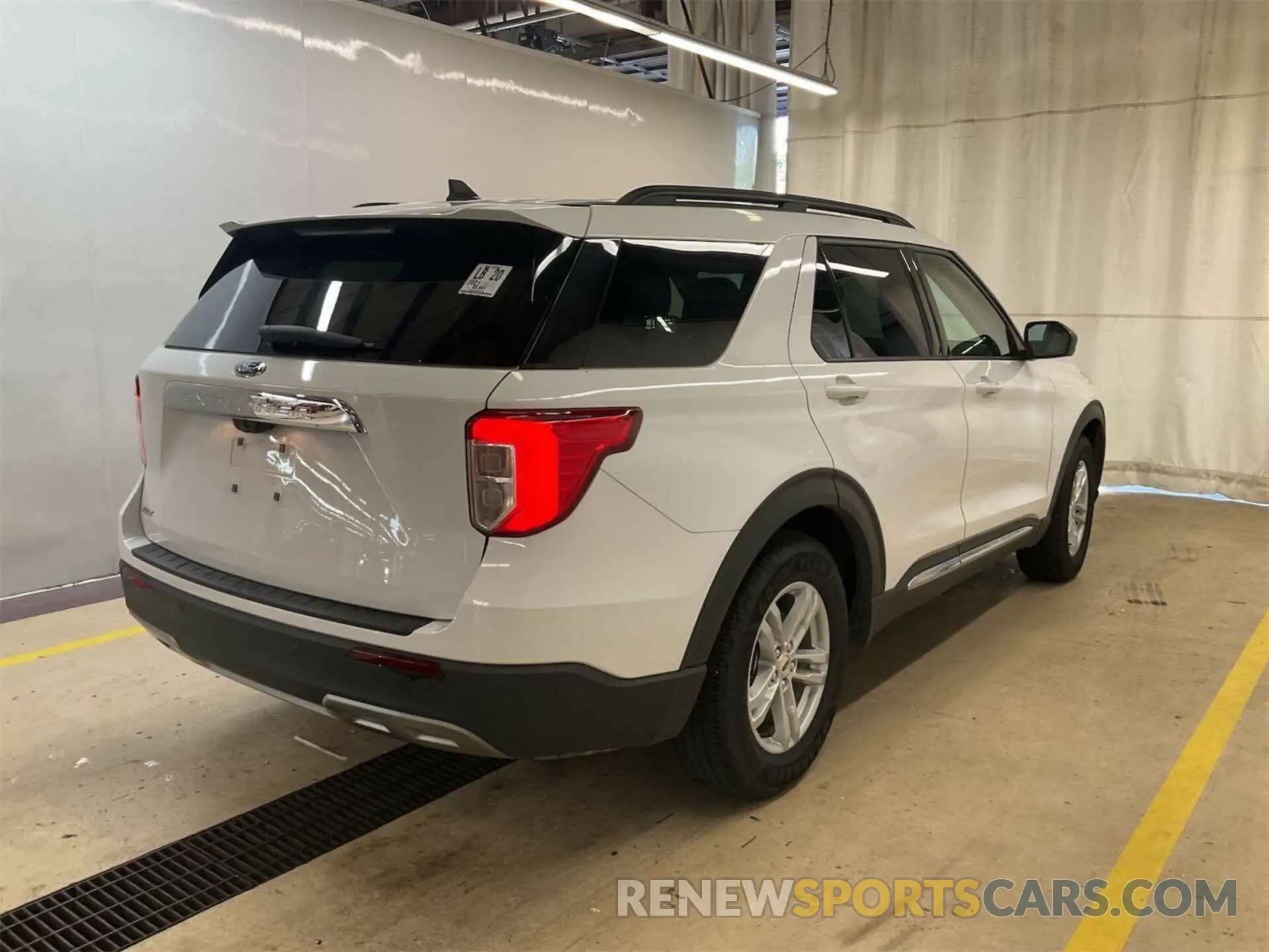 5 Photograph of a damaged car 1FMSK7DH5MGC24448 FORD EXPLORER 2021