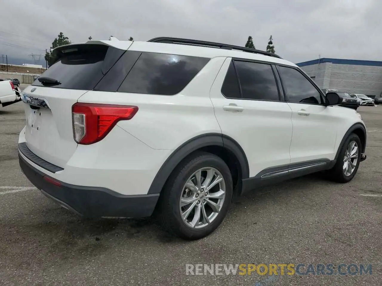 3 Photograph of a damaged car 1FMSK7DH6MGA31631 FORD EXPLORER 2021