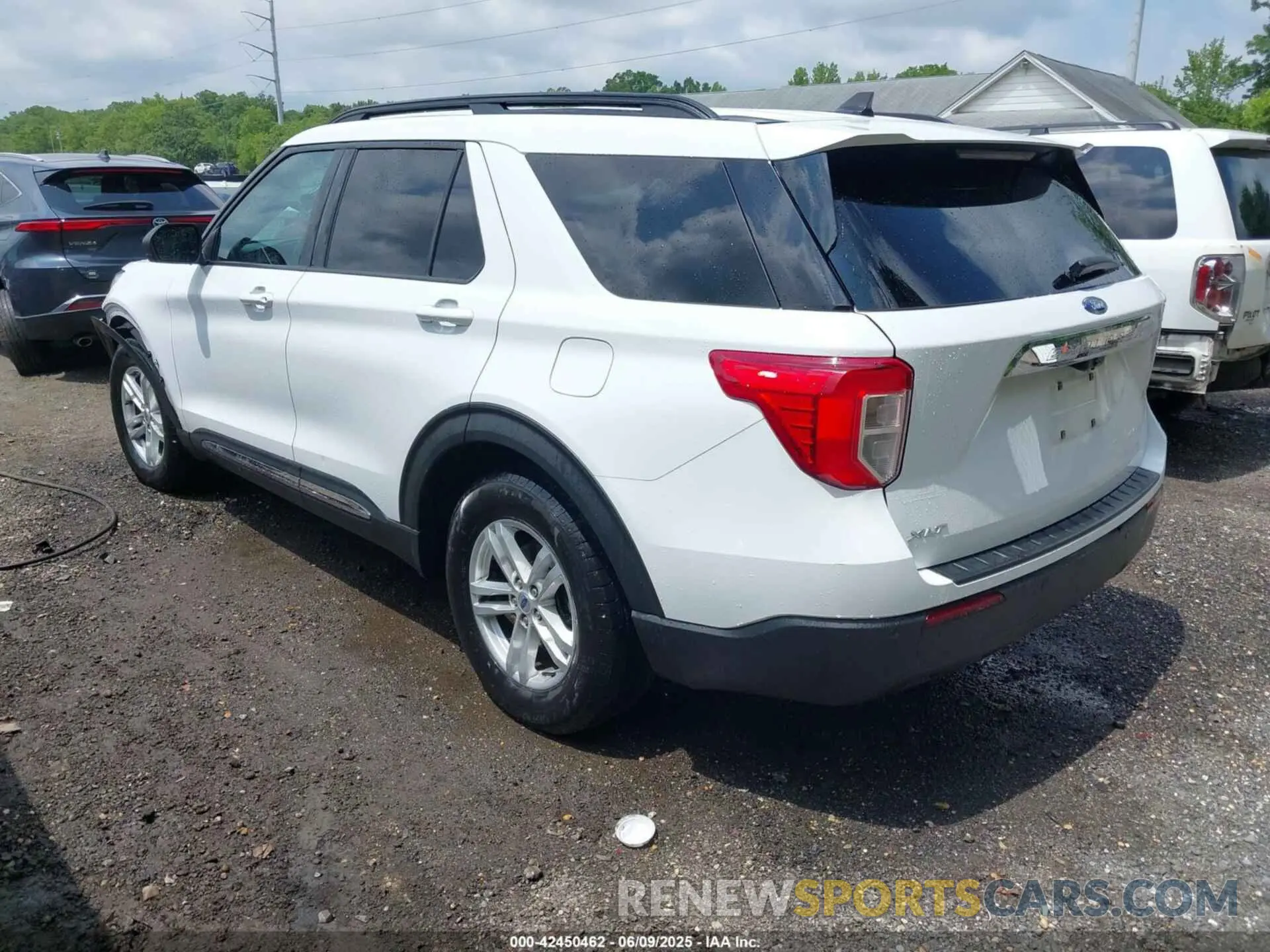 3 Photograph of a damaged car 1FMSK7DH6MGA57422 FORD EXPLORER 2021