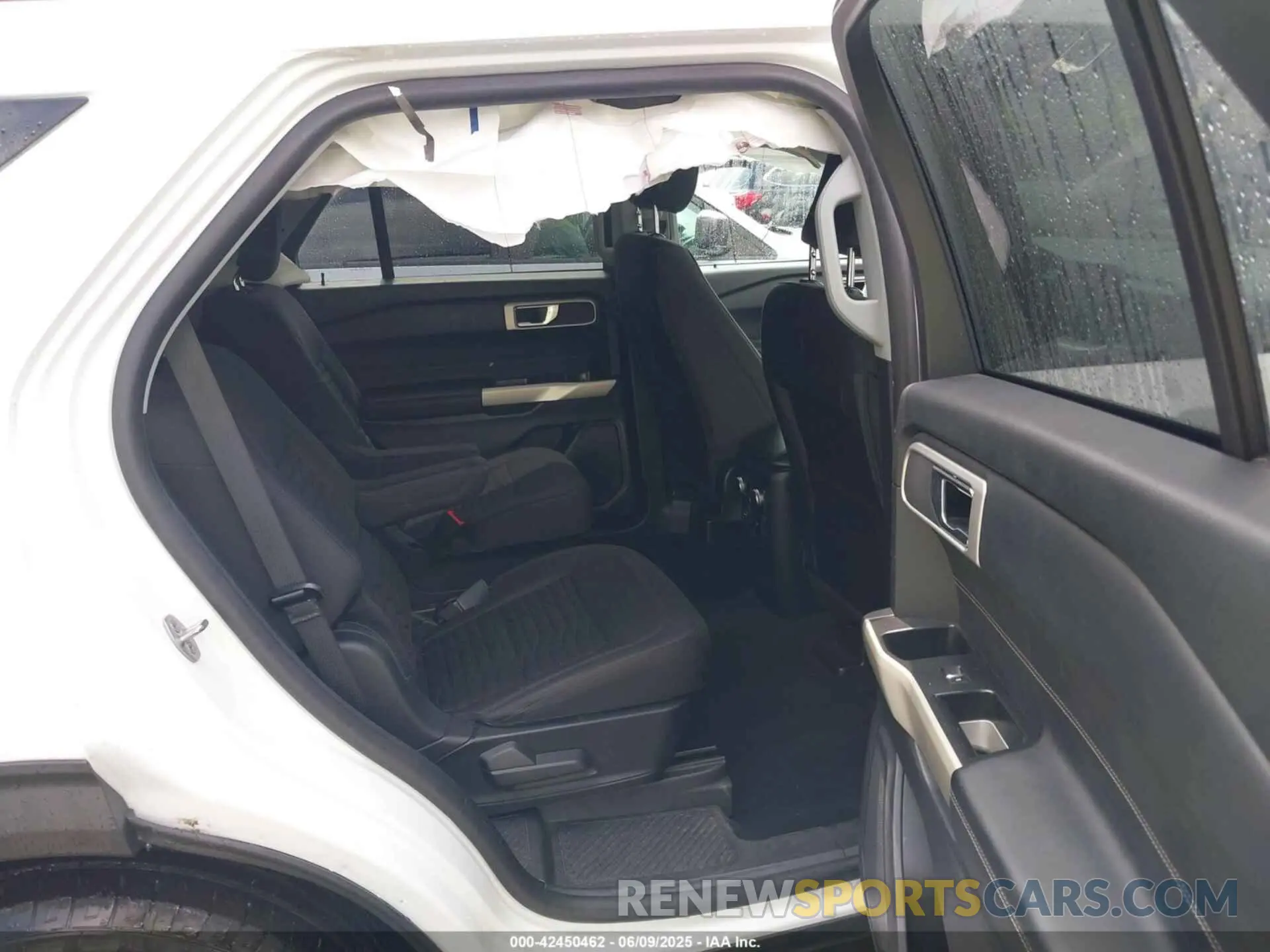 8 Photograph of a damaged car 1FMSK7DH6MGA57422 FORD EXPLORER 2021