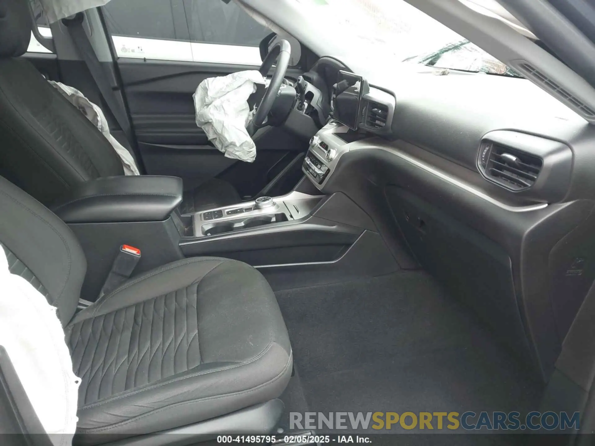 5 Photograph of a damaged car 1FMSK7DH6MGA72079 FORD EXPLORER 2021