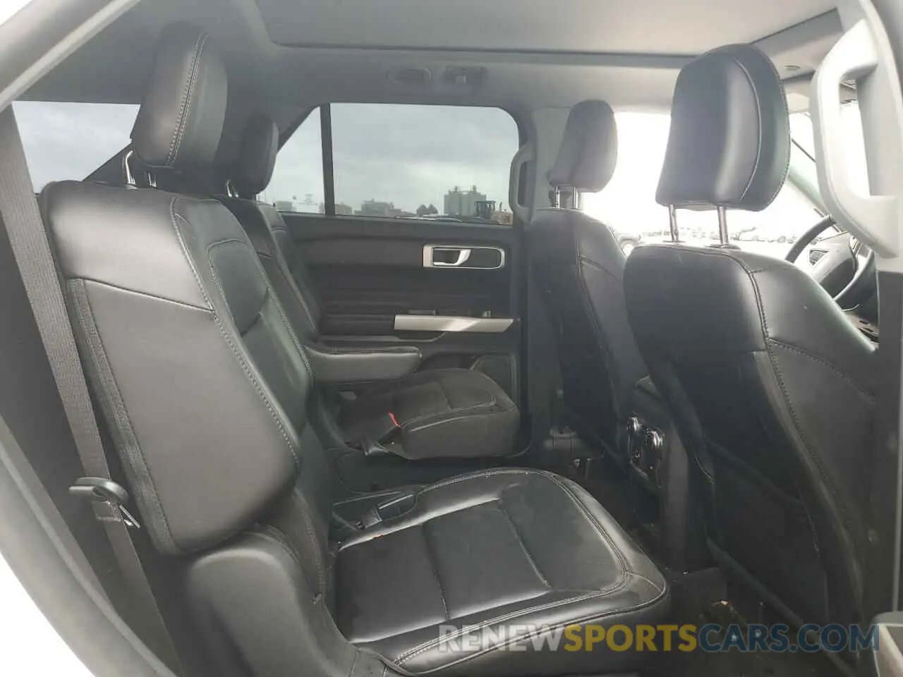 11 Photograph of a damaged car 1FMSK7DH7MGA62886 FORD EXPLORER 2021