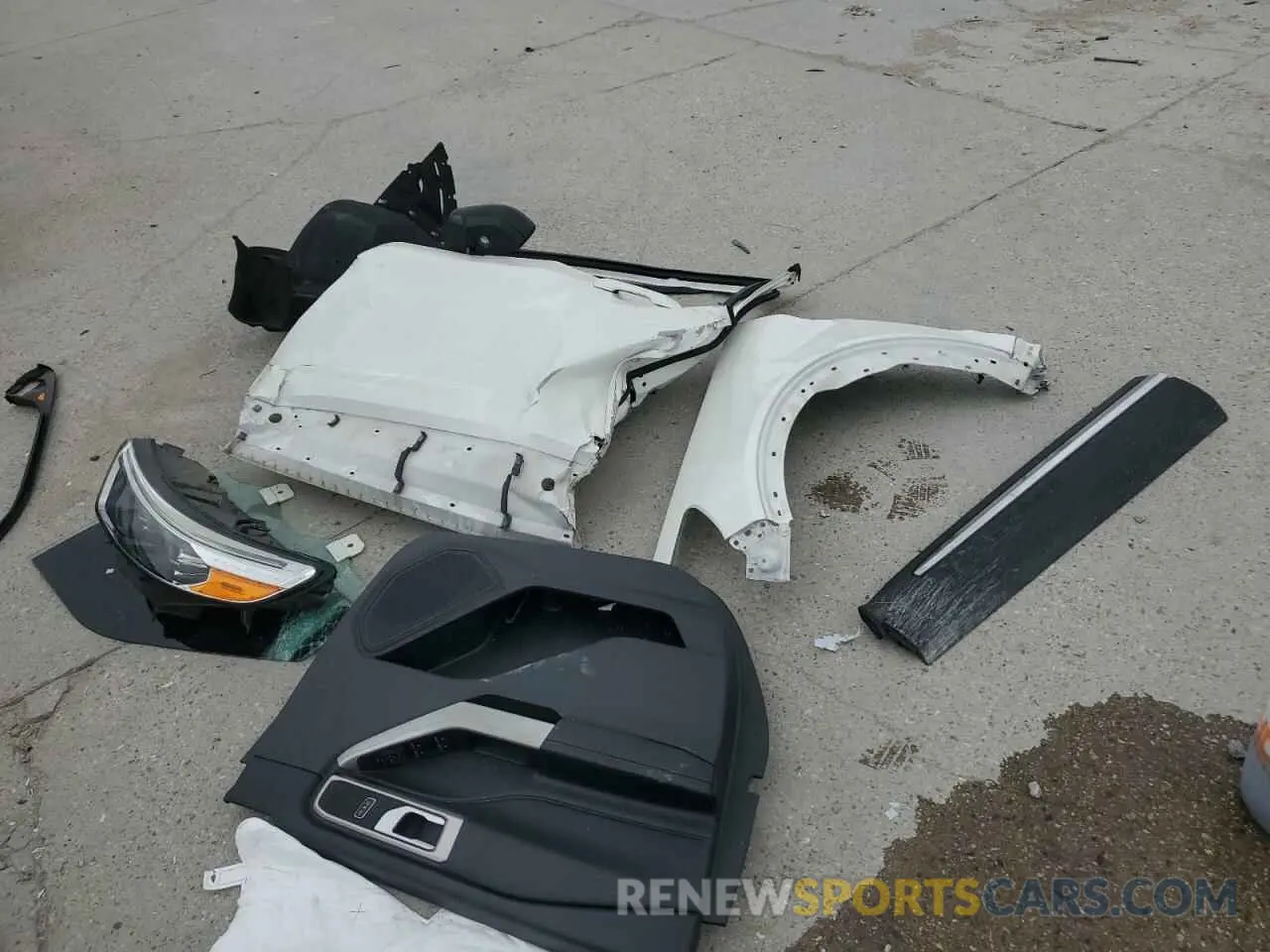 13 Photograph of a damaged car 1FMSK7DH7MGA62886 FORD EXPLORER 2021