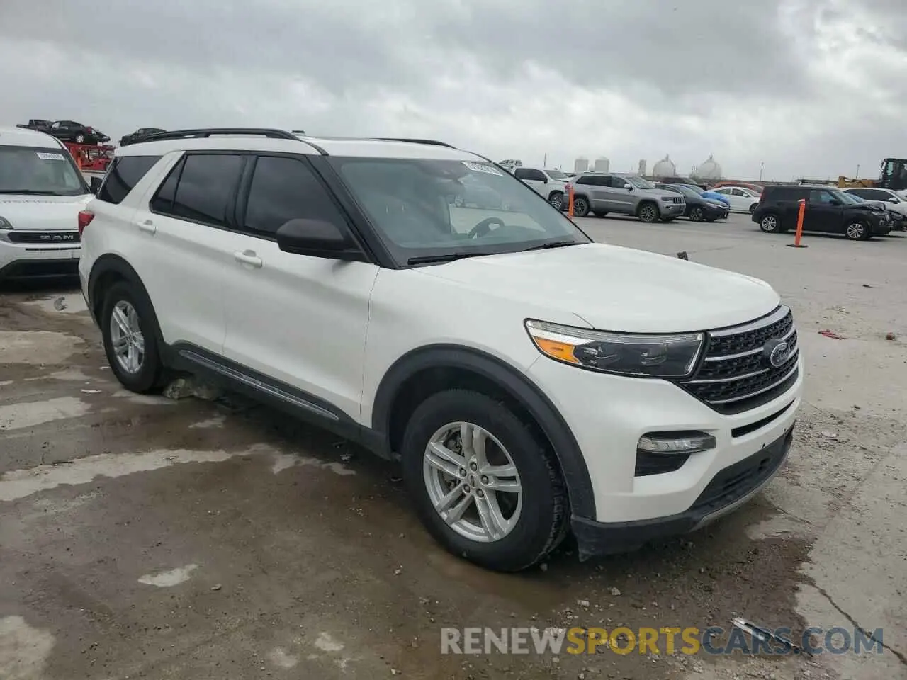 4 Photograph of a damaged car 1FMSK7DH7MGA62886 FORD EXPLORER 2021