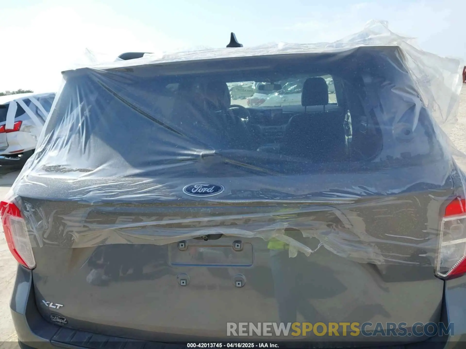 18 Photograph of a damaged car 1FMSK7DH7MGB79108 FORD EXPLORER 2021