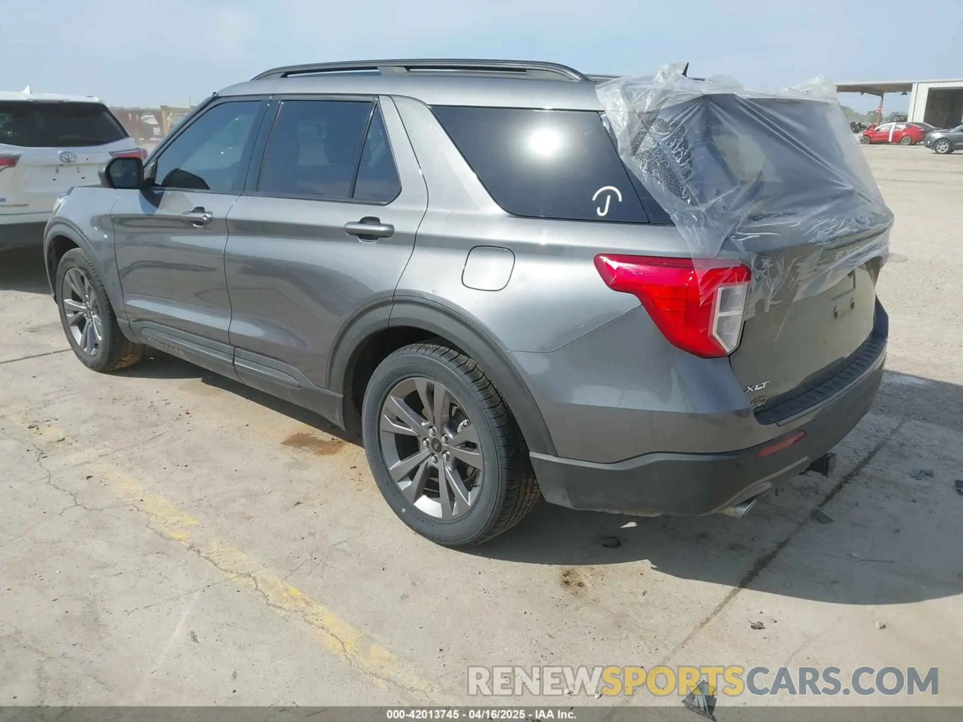 3 Photograph of a damaged car 1FMSK7DH7MGB79108 FORD EXPLORER 2021
