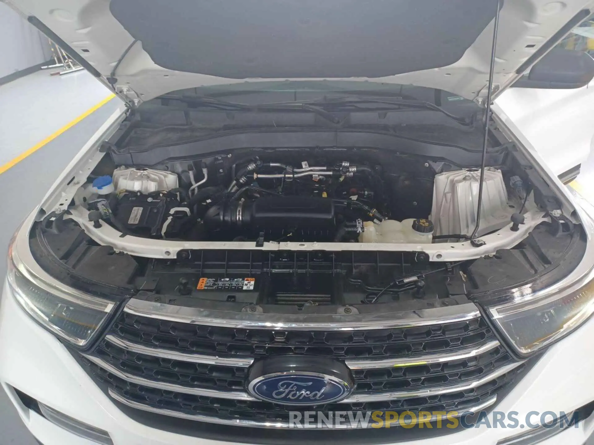 18 Photograph of a damaged car 1FMSK7DH7MGC26976 FORD EXPLORER 2021
