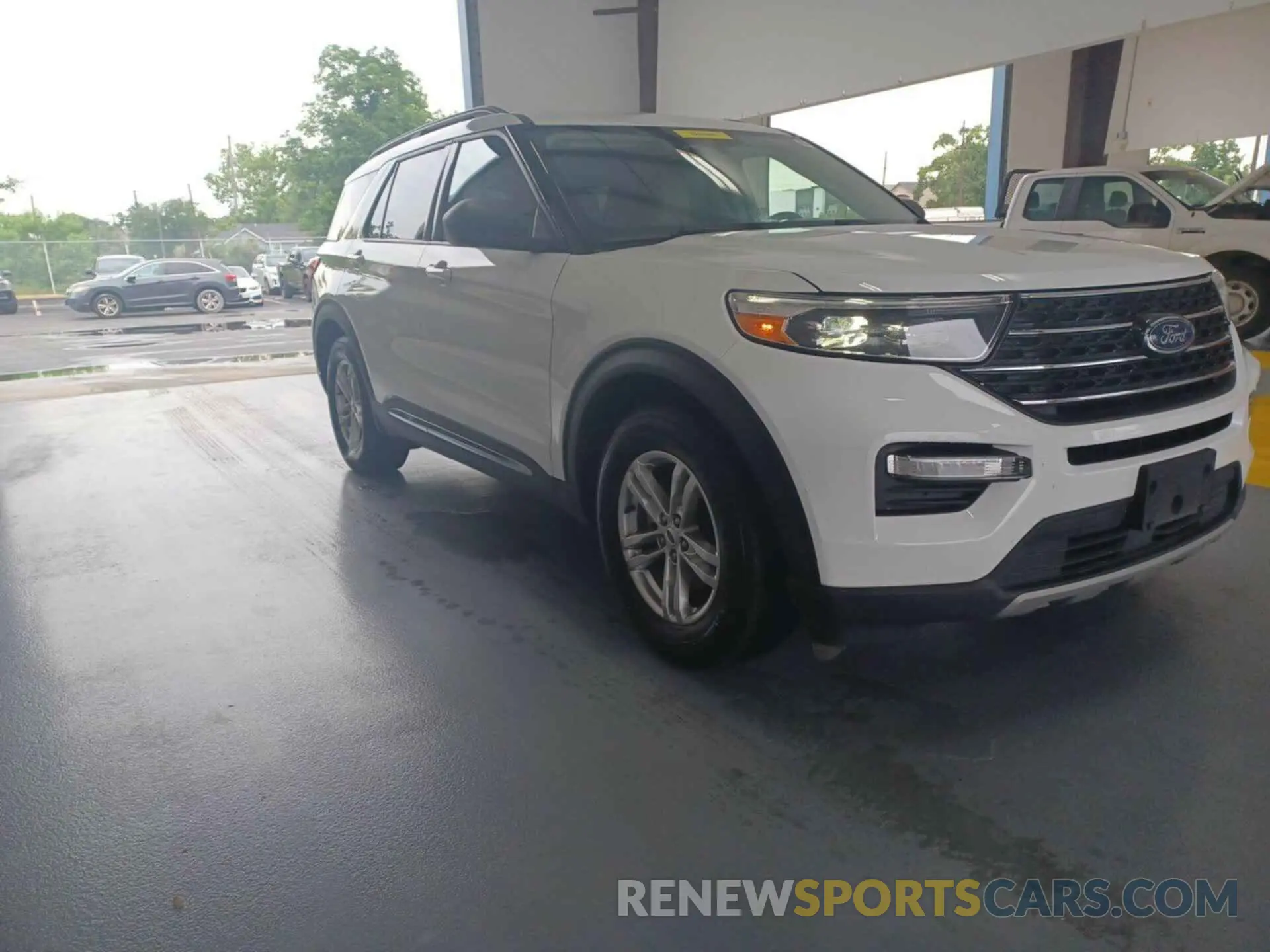 9 Photograph of a damaged car 1FMSK7DH7MGC26976 FORD EXPLORER 2021