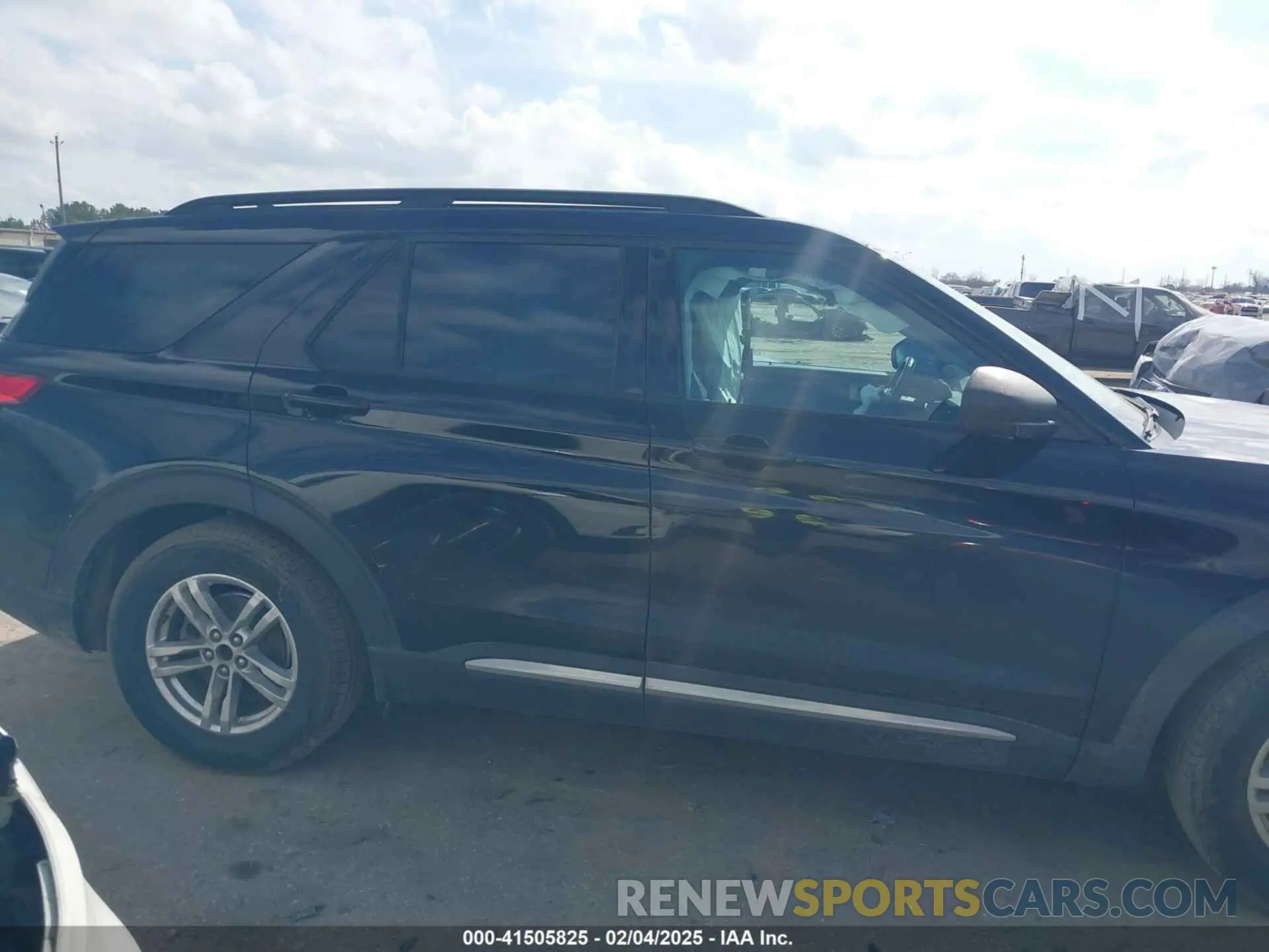 14 Photograph of a damaged car 1FMSK7DH8MGA52075 FORD EXPLORER 2021