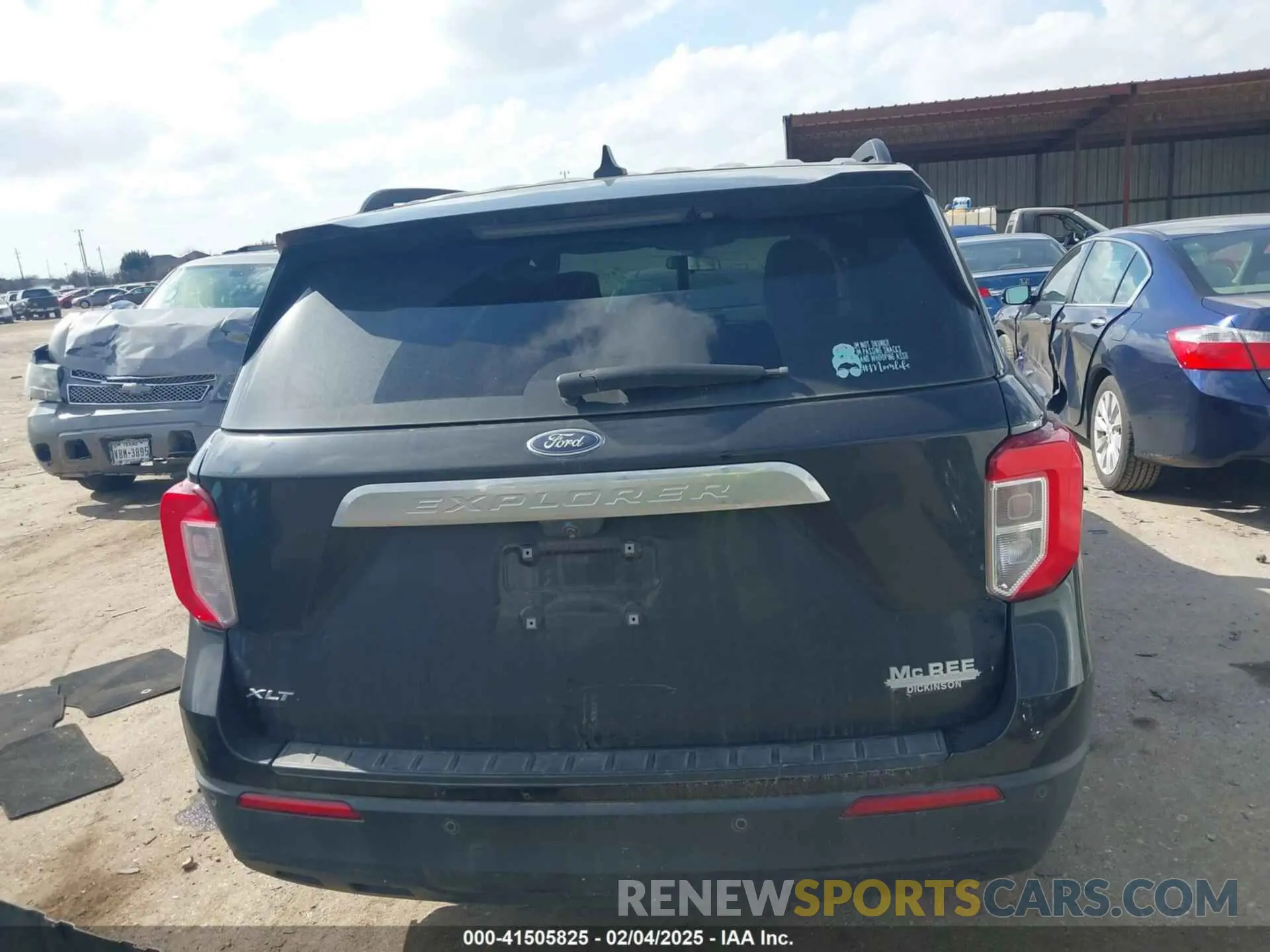 17 Photograph of a damaged car 1FMSK7DH8MGA52075 FORD EXPLORER 2021